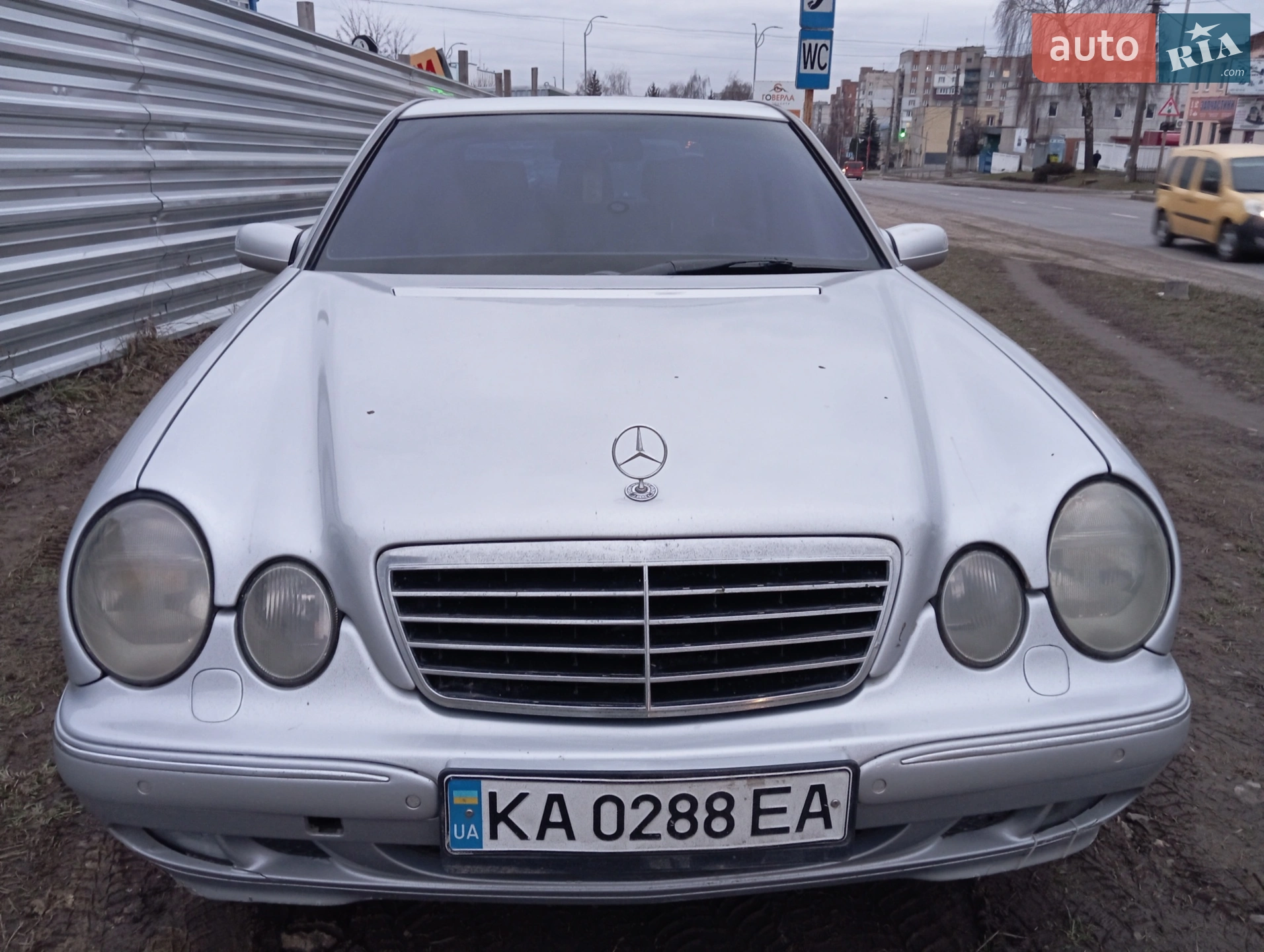 Mercedes-Benz E-Class, 2002