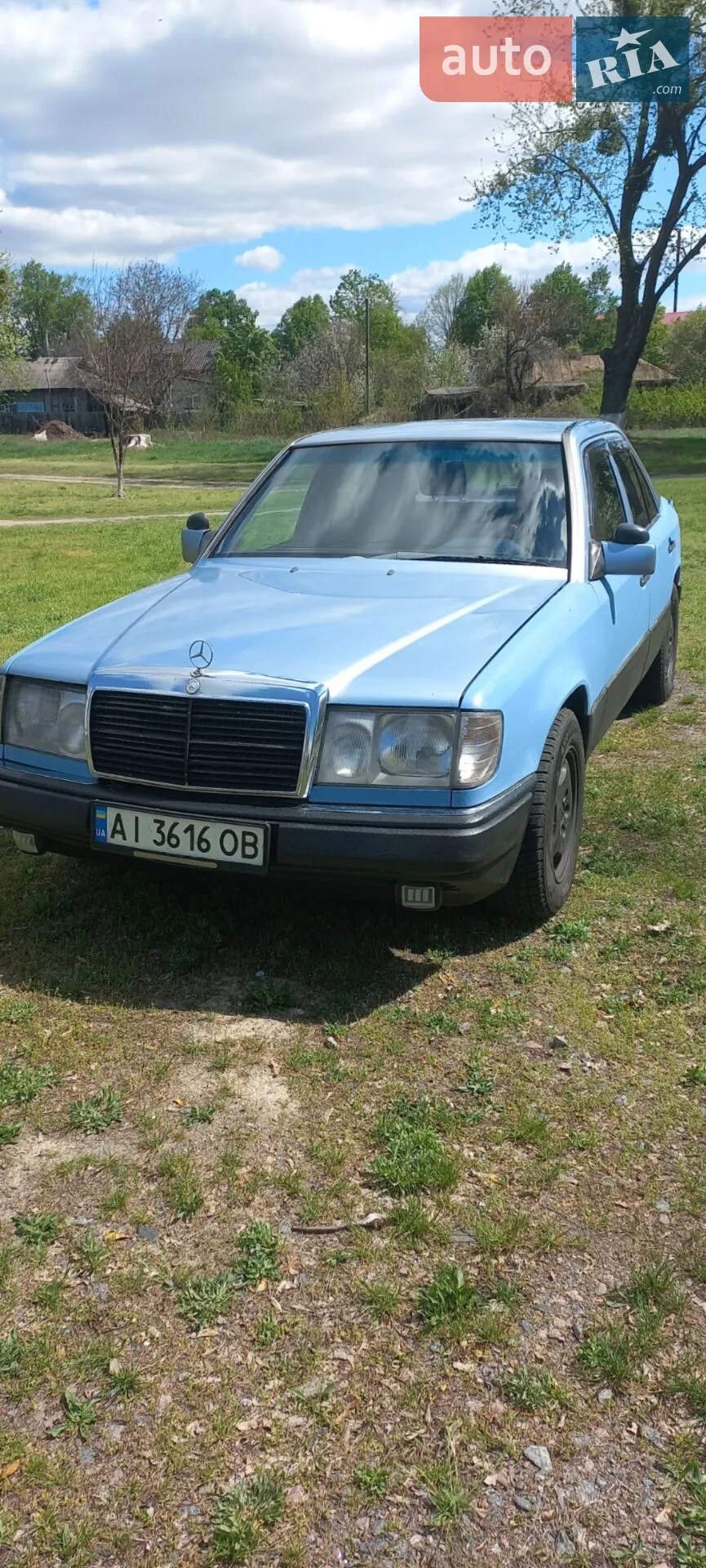 Mercedes-Benz E-Class, 1990