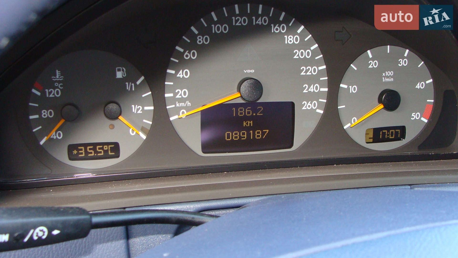 Mercedes-Benz E-Class, 2001