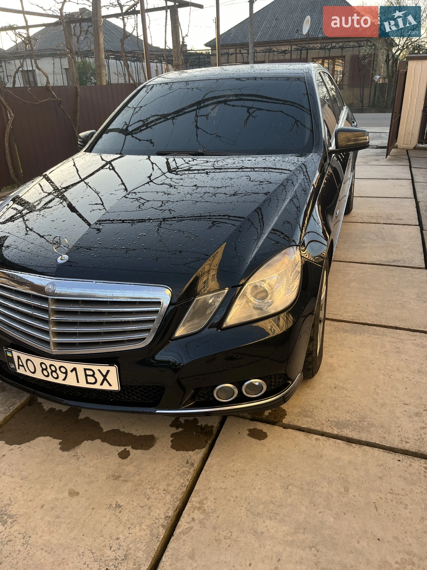 Mercedes-Benz E-Class, 2011