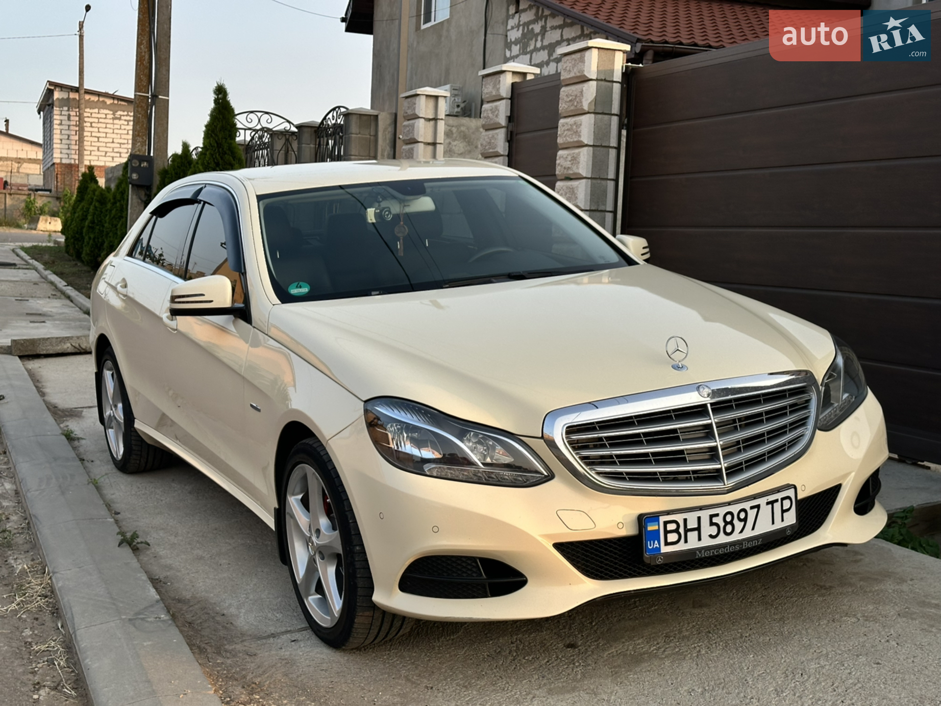 Mercedes-Benz E-Class, 2015