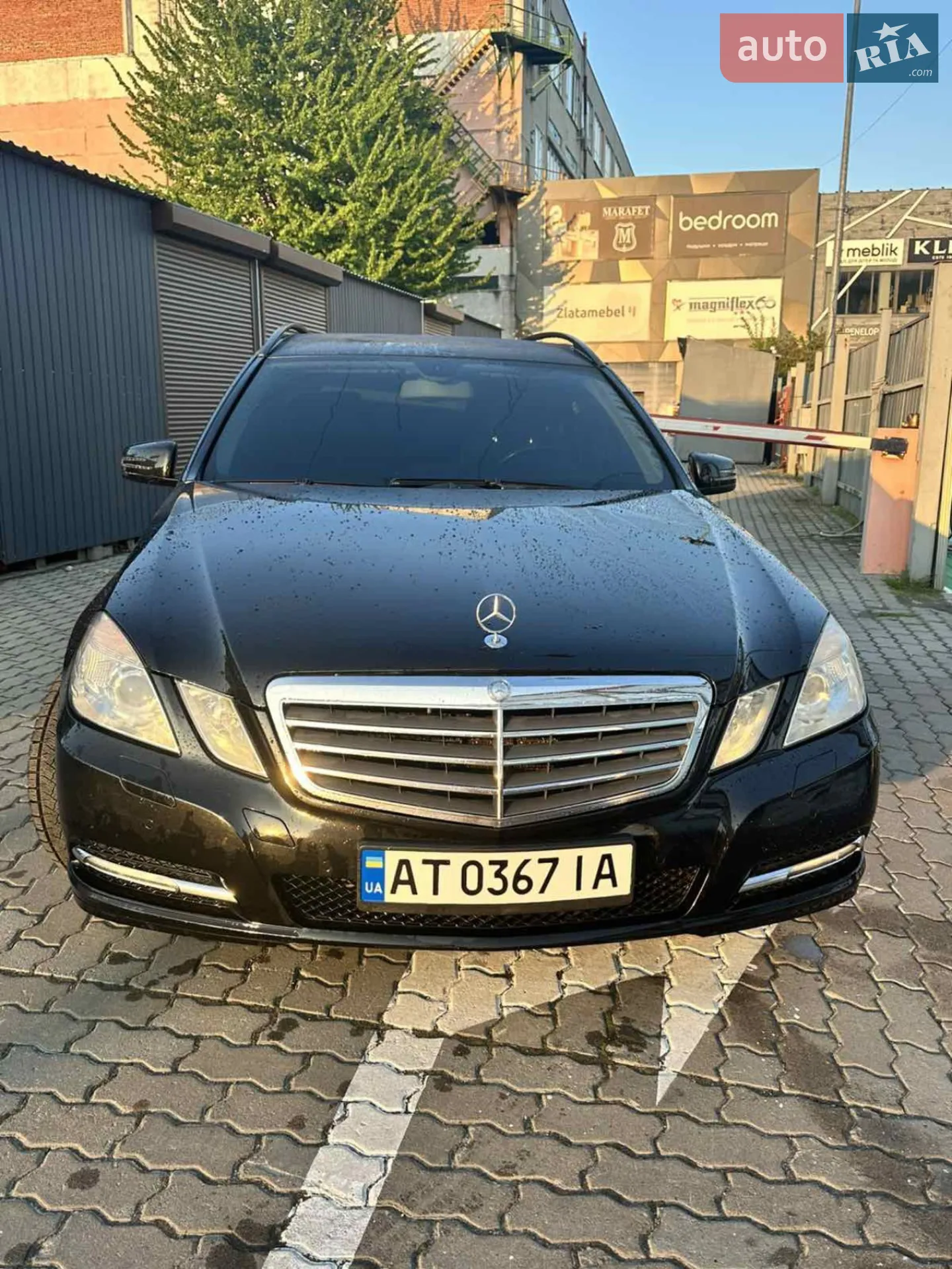 Mercedes-Benz E-Class, 2011