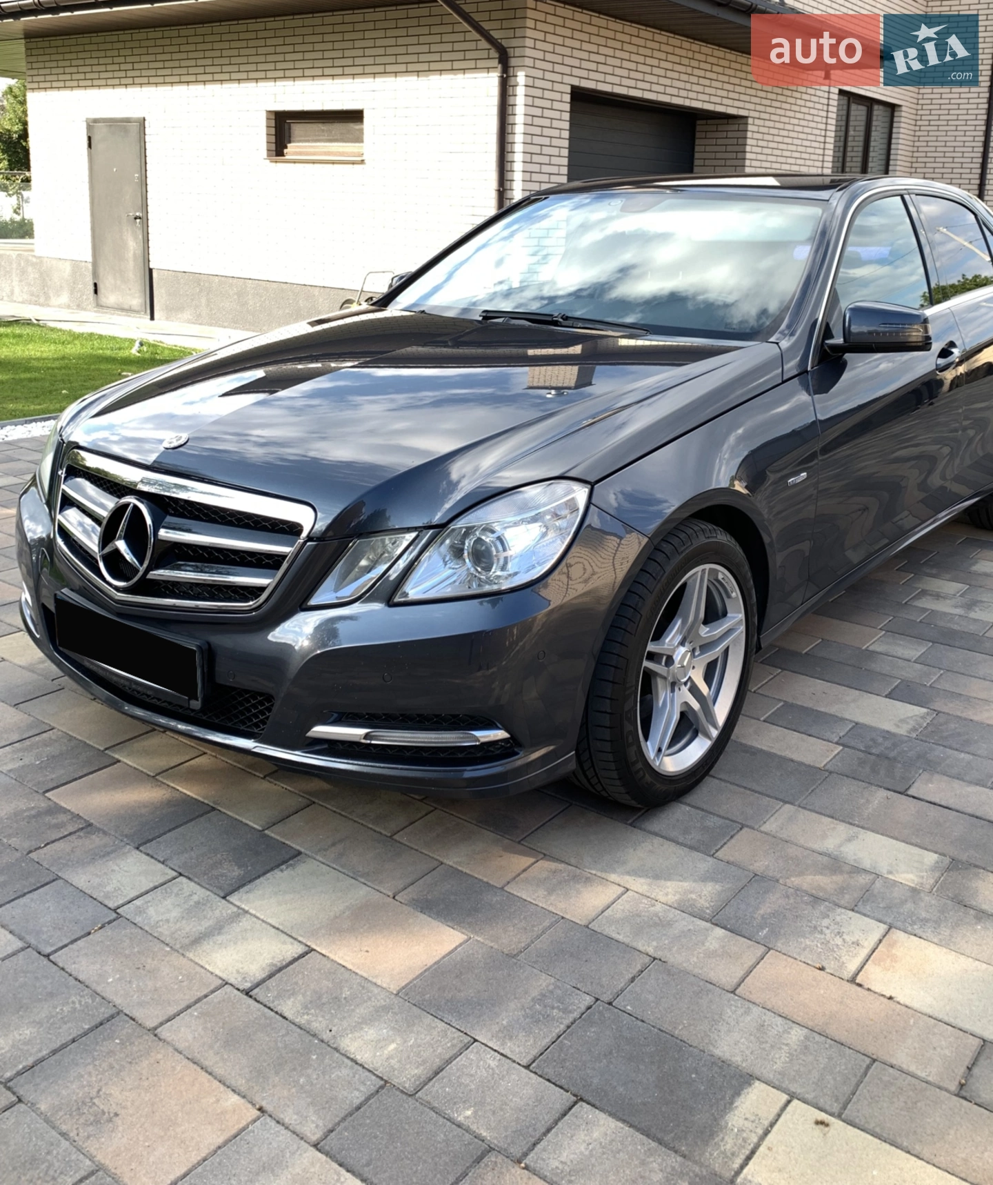 Mercedes-Benz E-Class, 2012