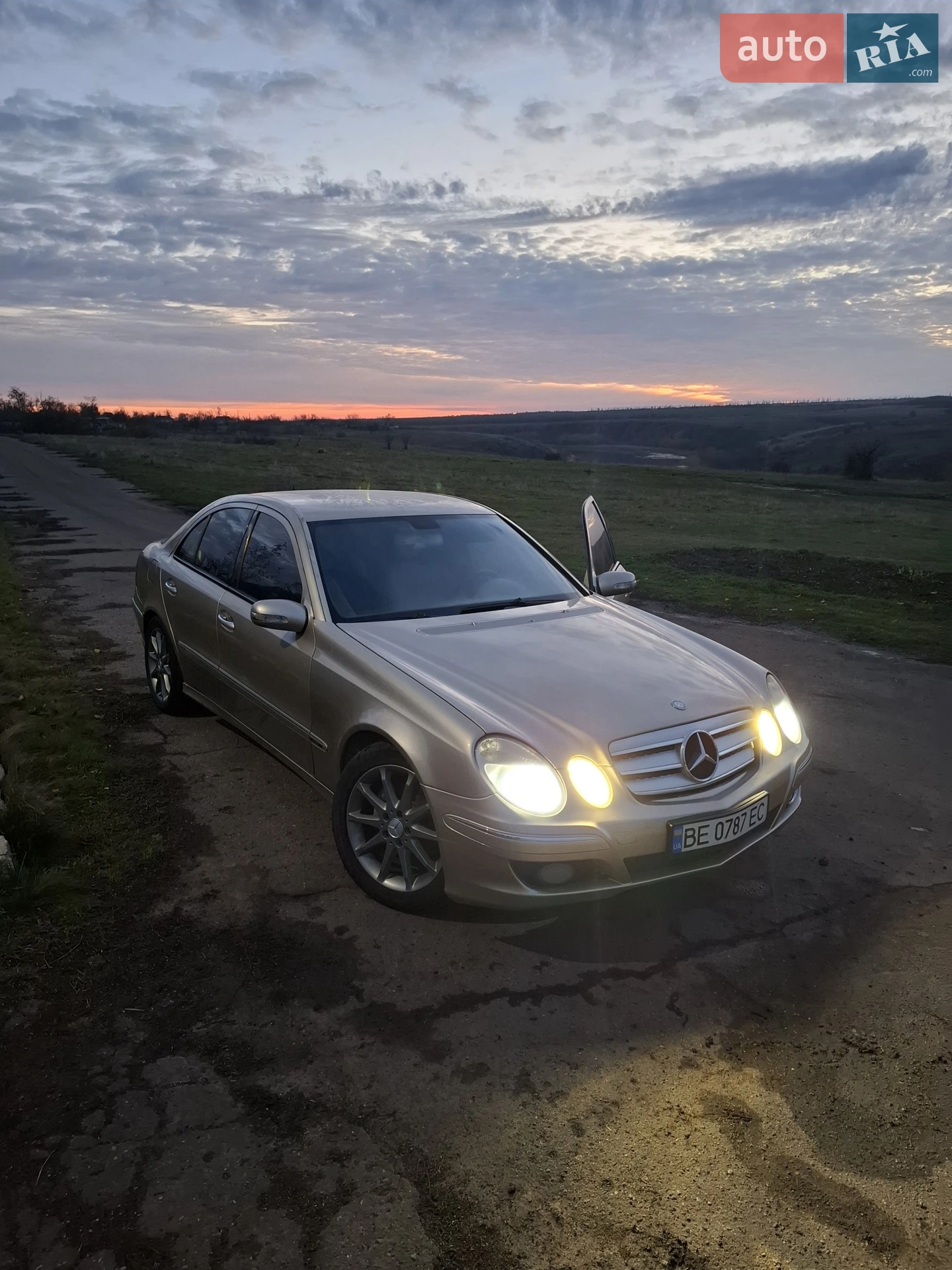 Mercedes-Benz E-Class, 2002