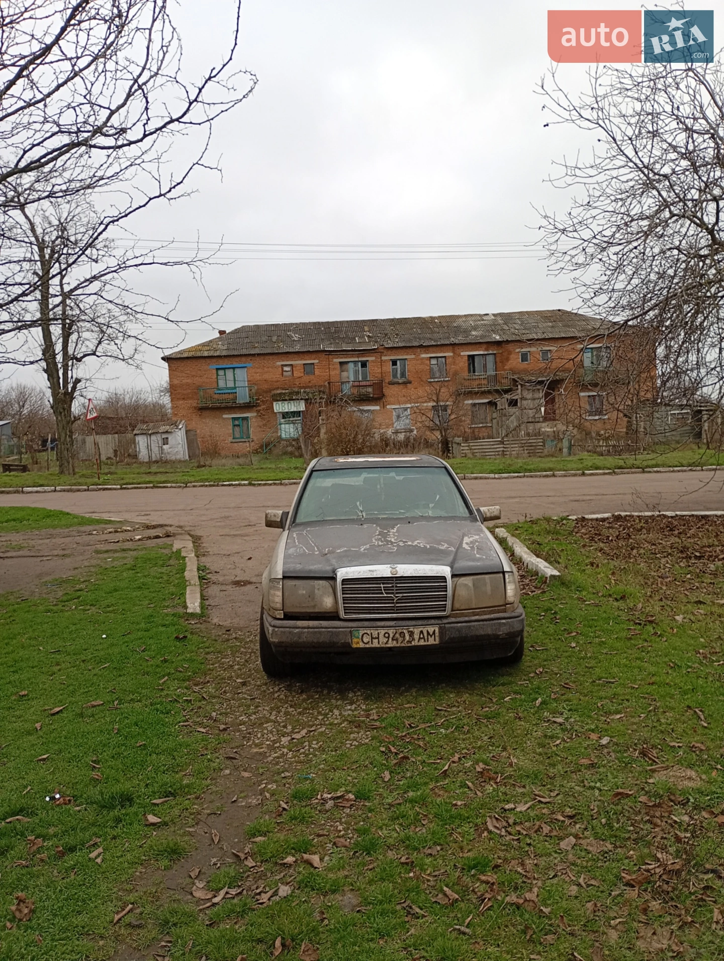 Mercedes-Benz E-Class, 1988