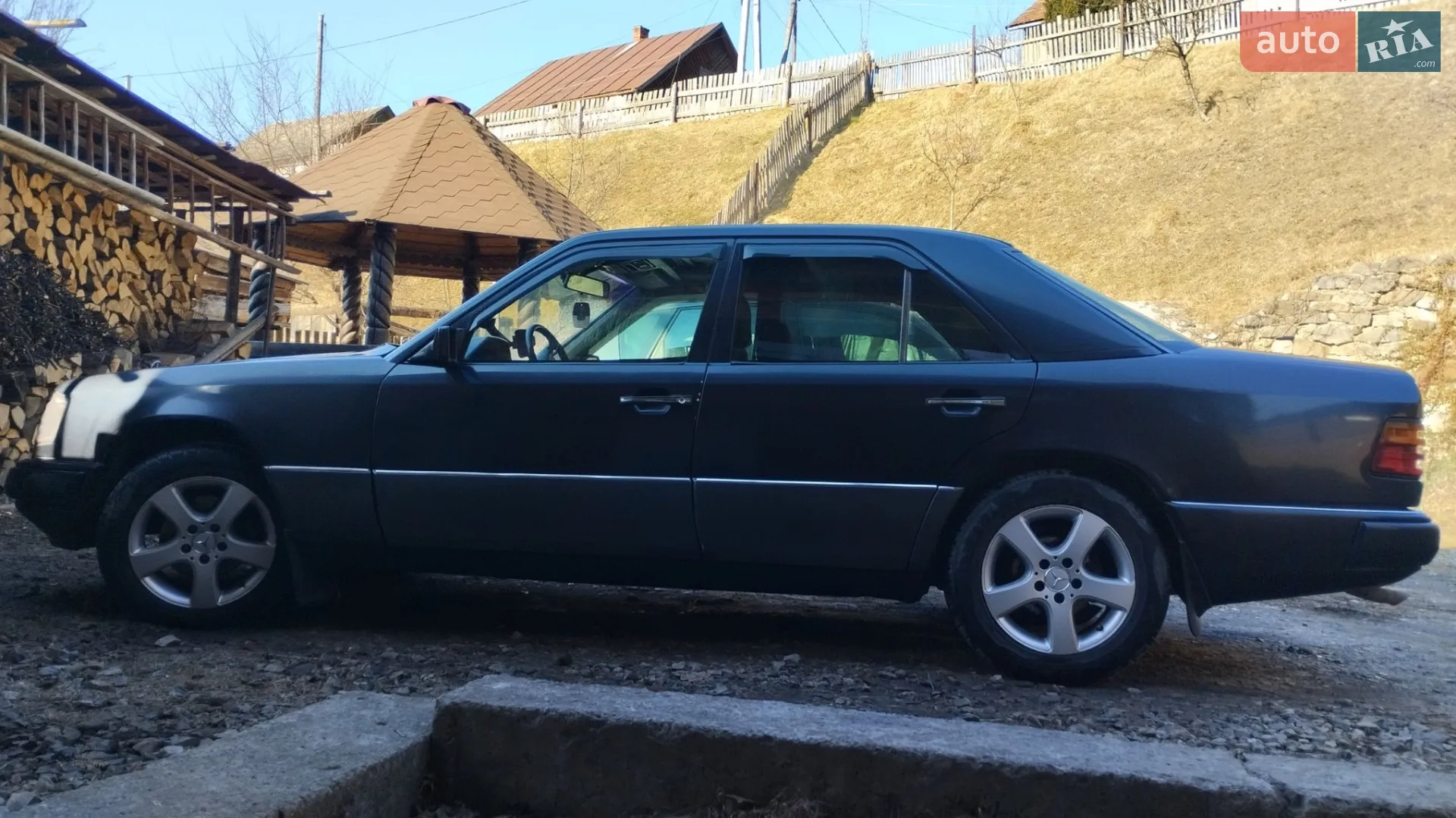 Mercedes-Benz E-Class, 1993