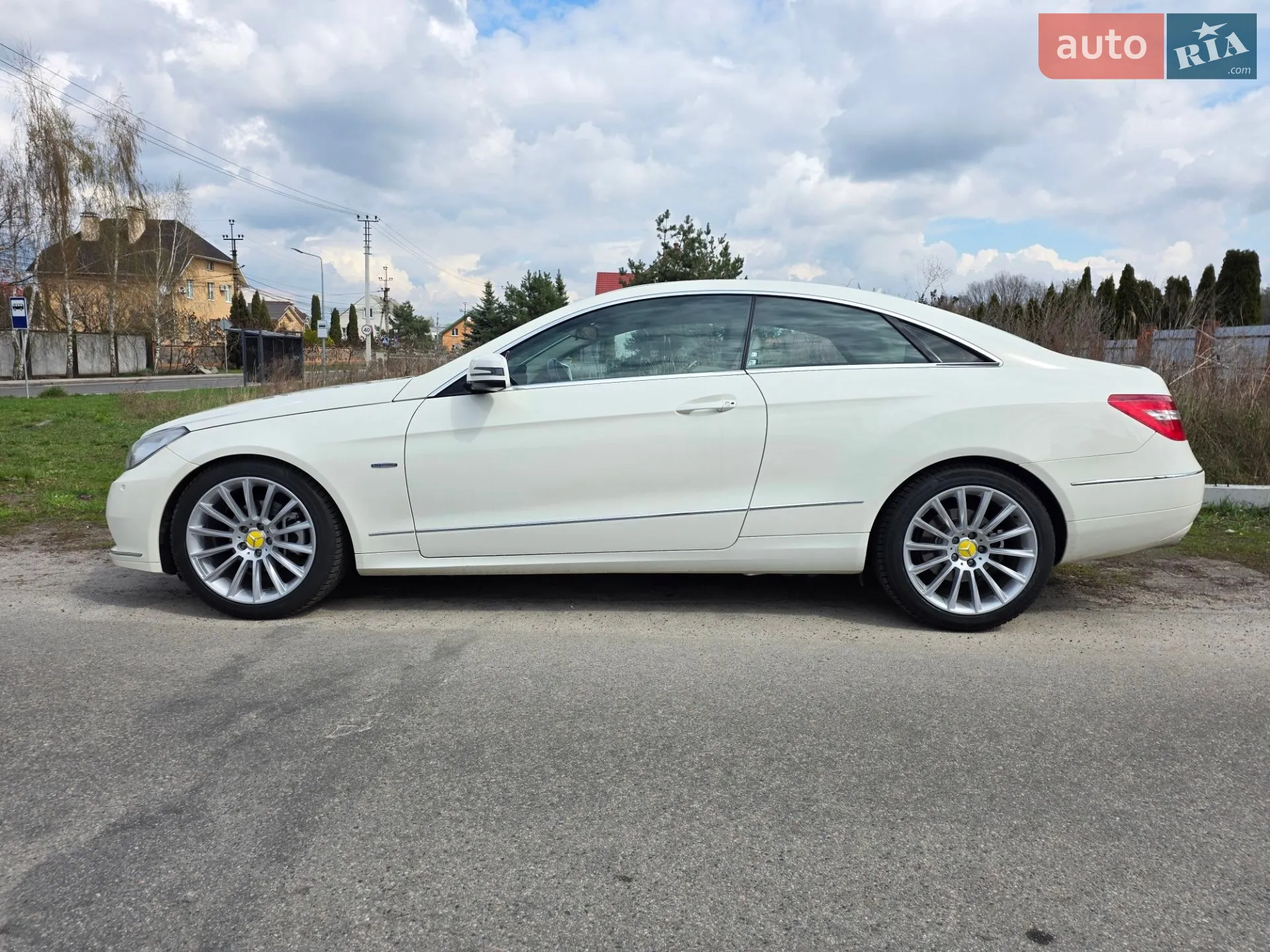 Mercedes-Benz E-Class, 2011