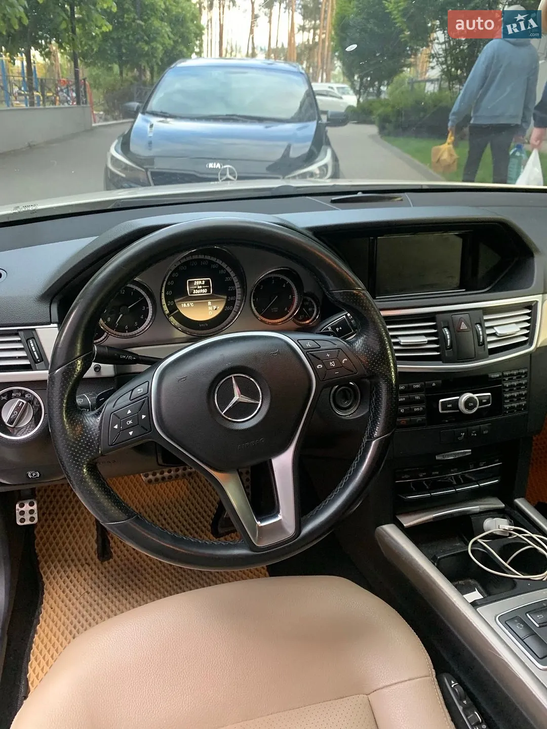 Mercedes-Benz E-Class, 2012