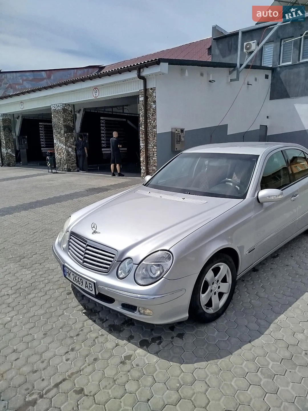 Mercedes-Benz E-Class, 2002