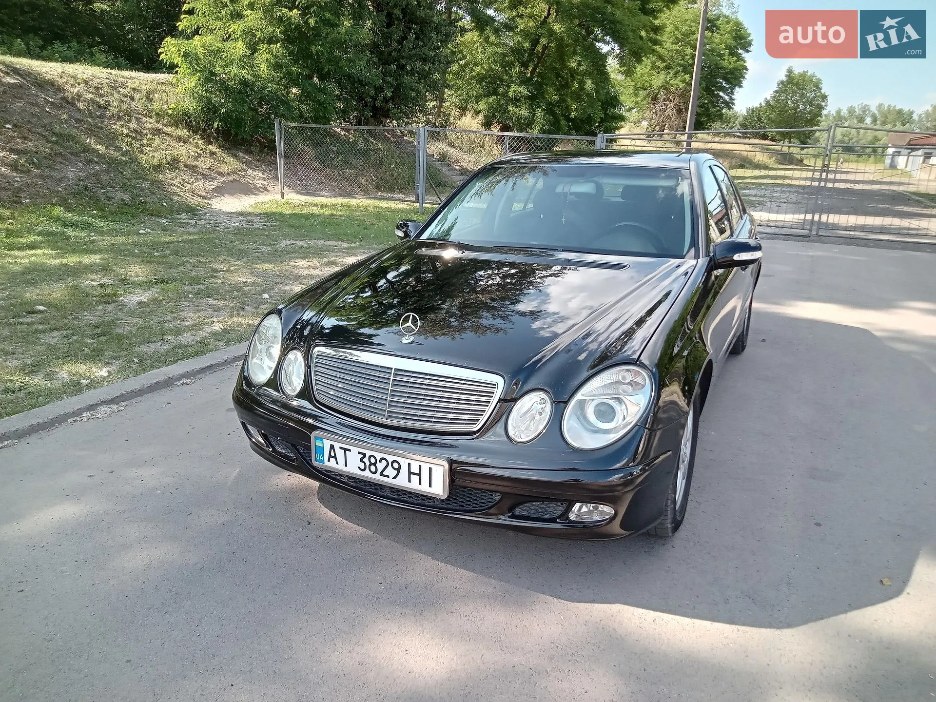 Mercedes-Benz E-Class, 2004