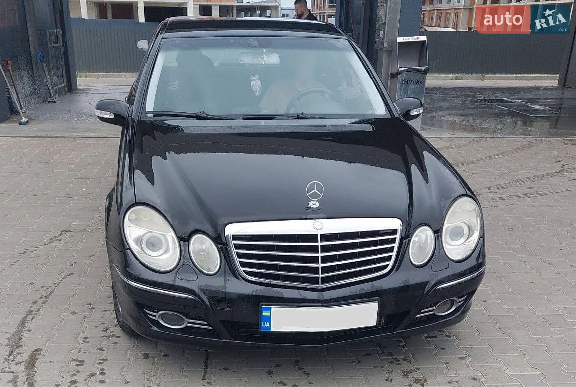 Mercedes-Benz E-Class, 2004