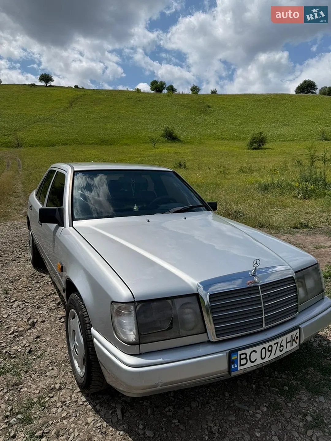 Mercedes-Benz E-Class, 1988