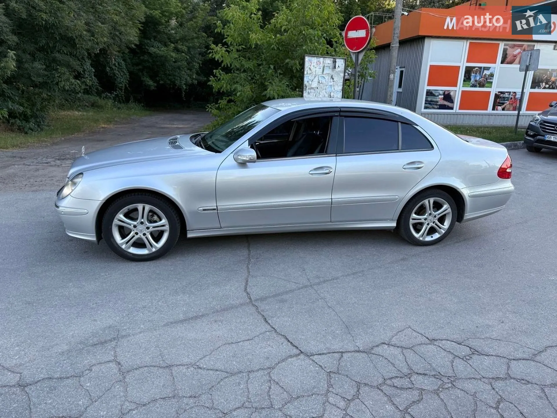 Mercedes-Benz E-Class, 2005