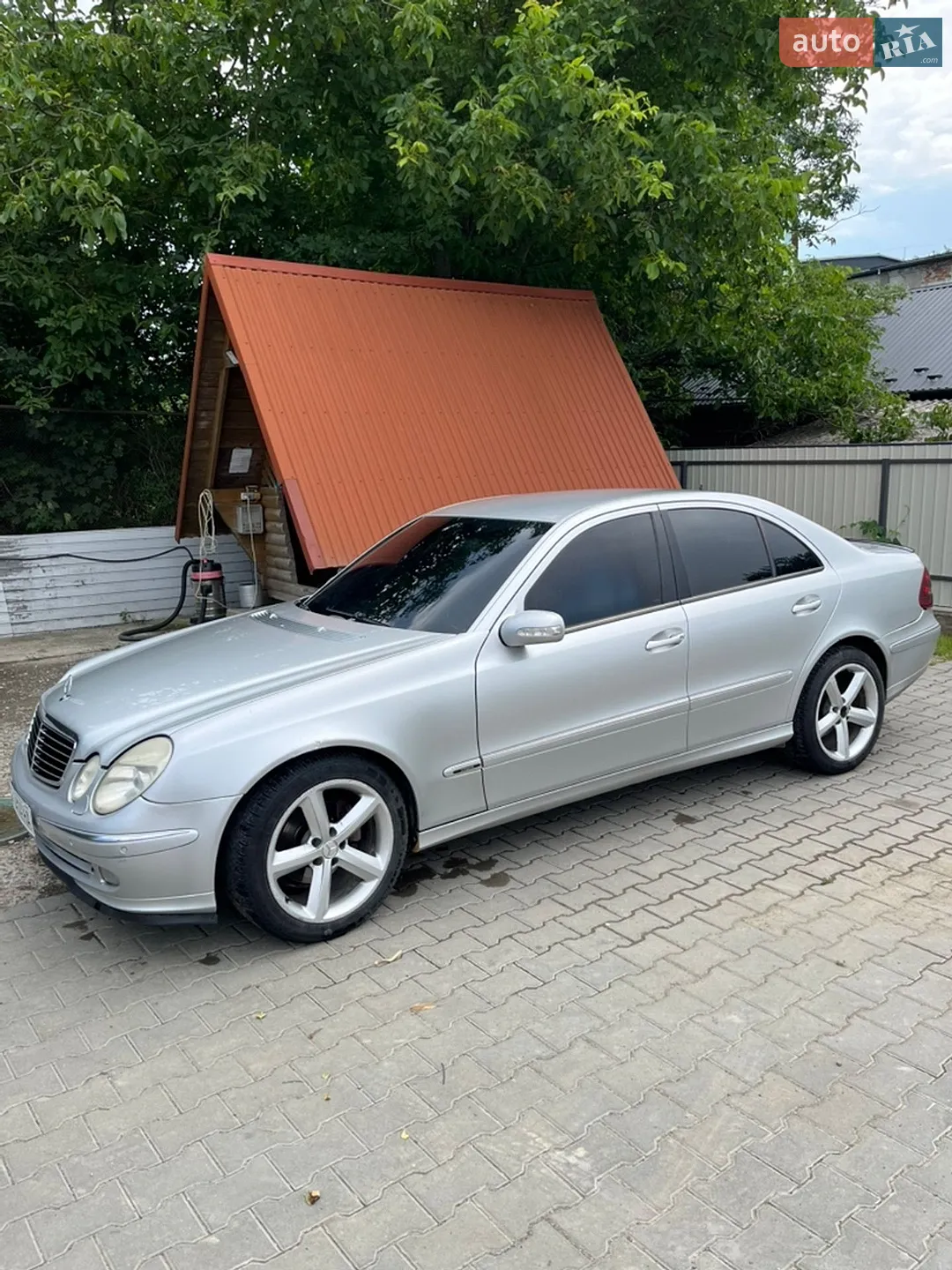 Mercedes-Benz E-Class, 2005