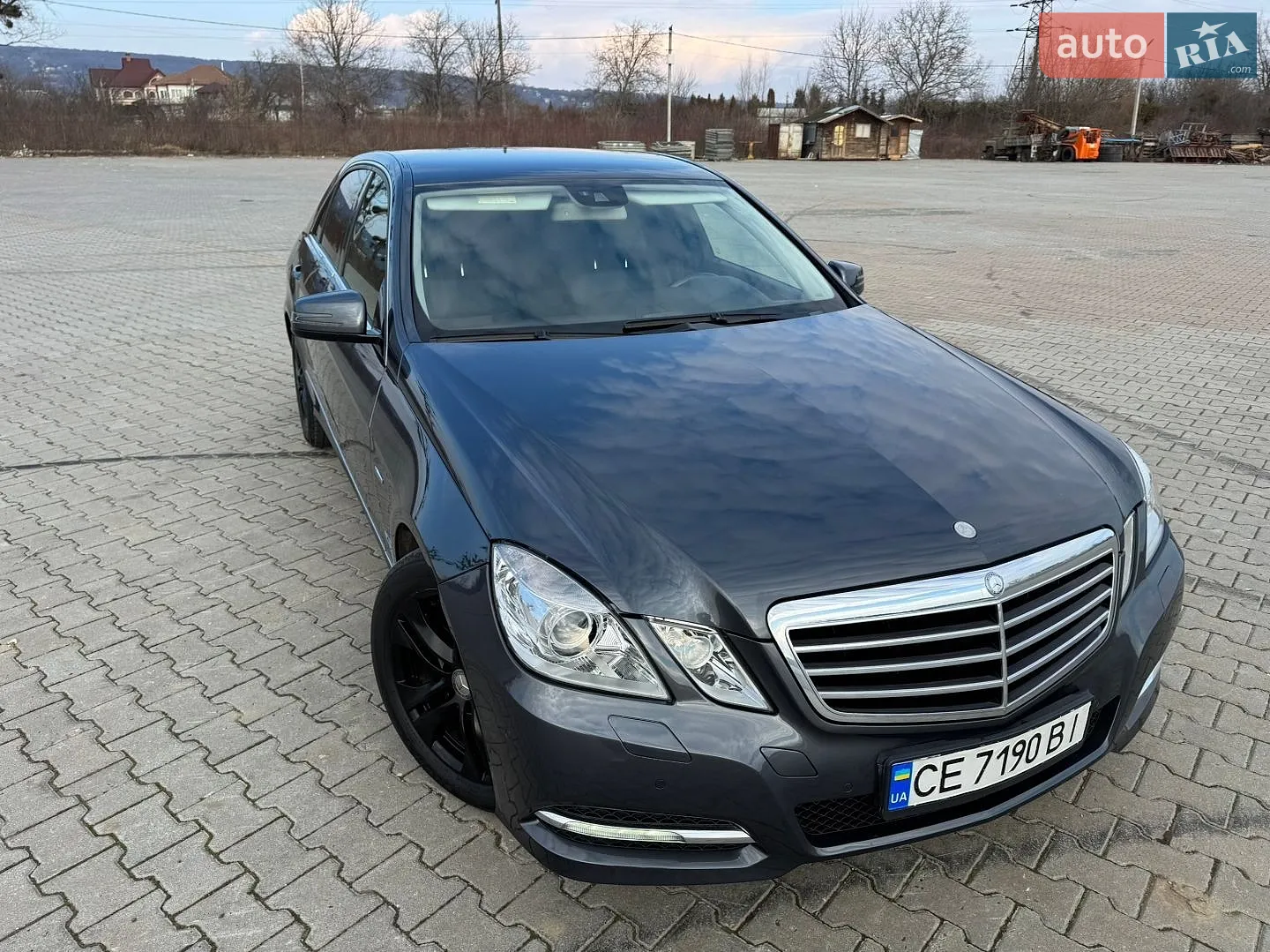 Mercedes-Benz E-Class, 2011