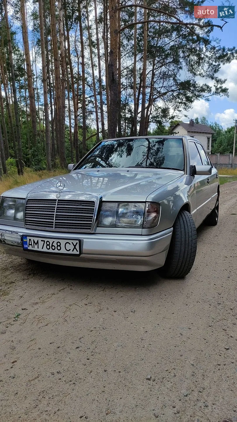 Mercedes-Benz E-Class, 1992