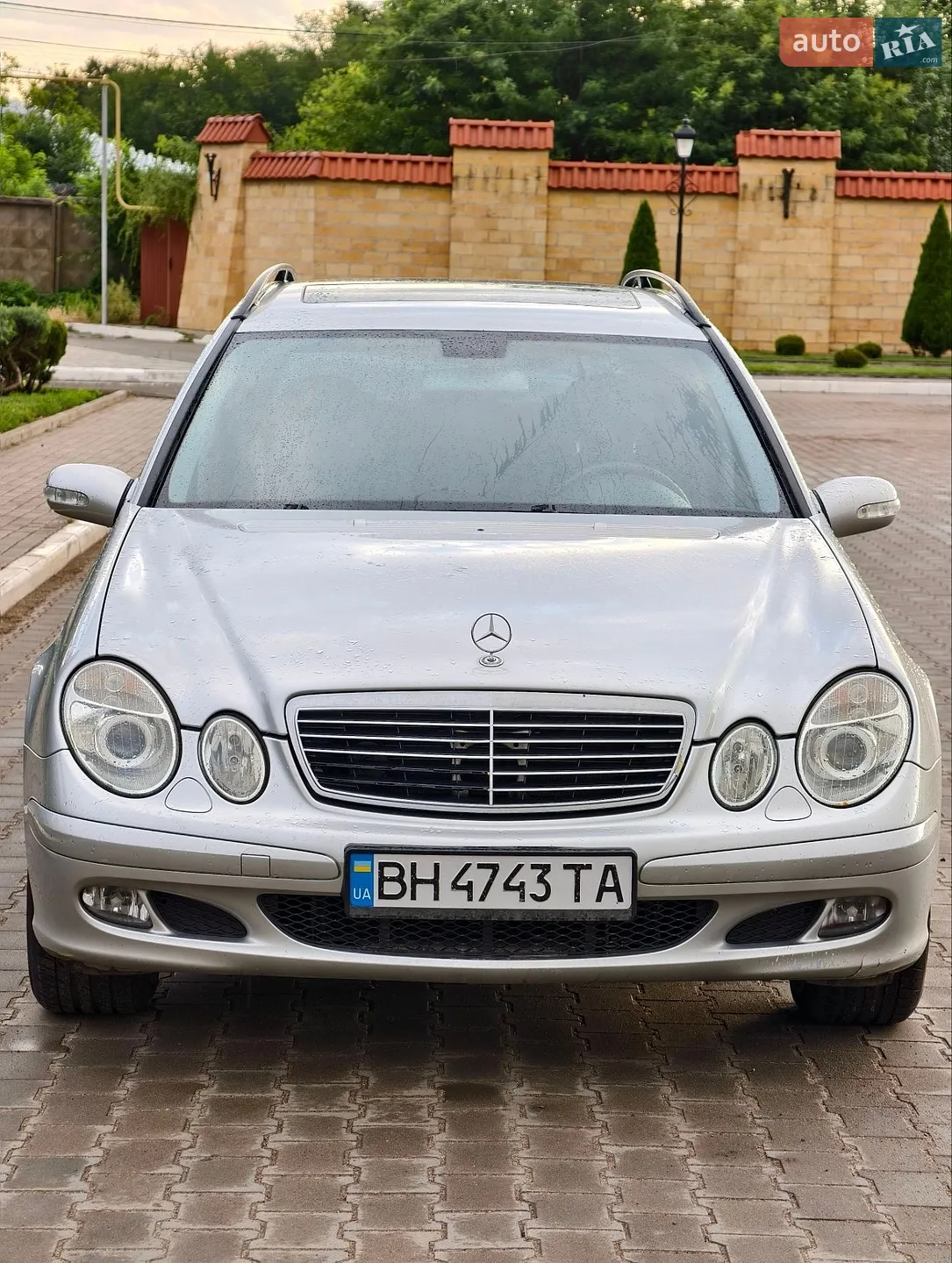 Mercedes-Benz E-Class, 2004