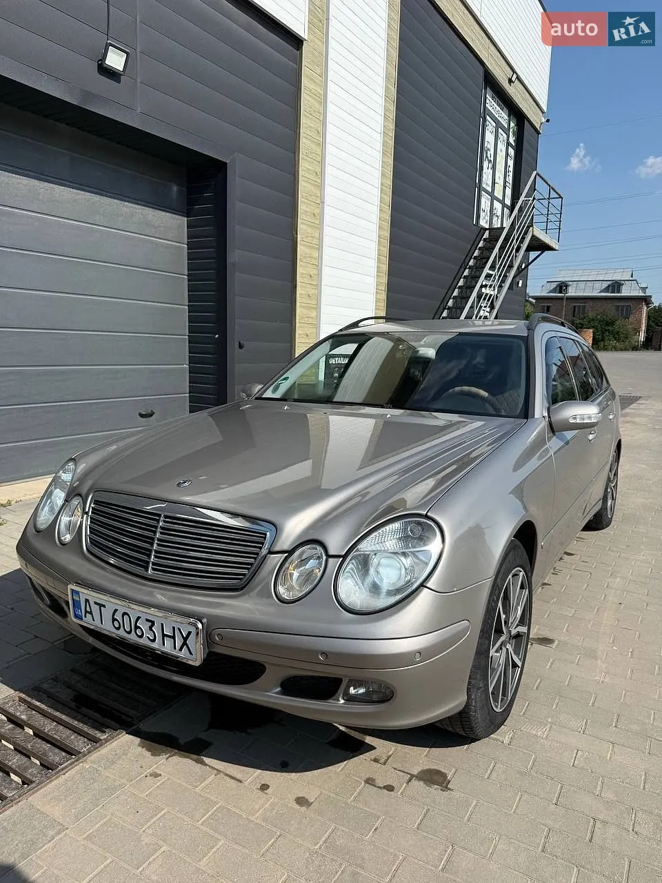 Mercedes-Benz E-Class, 2005