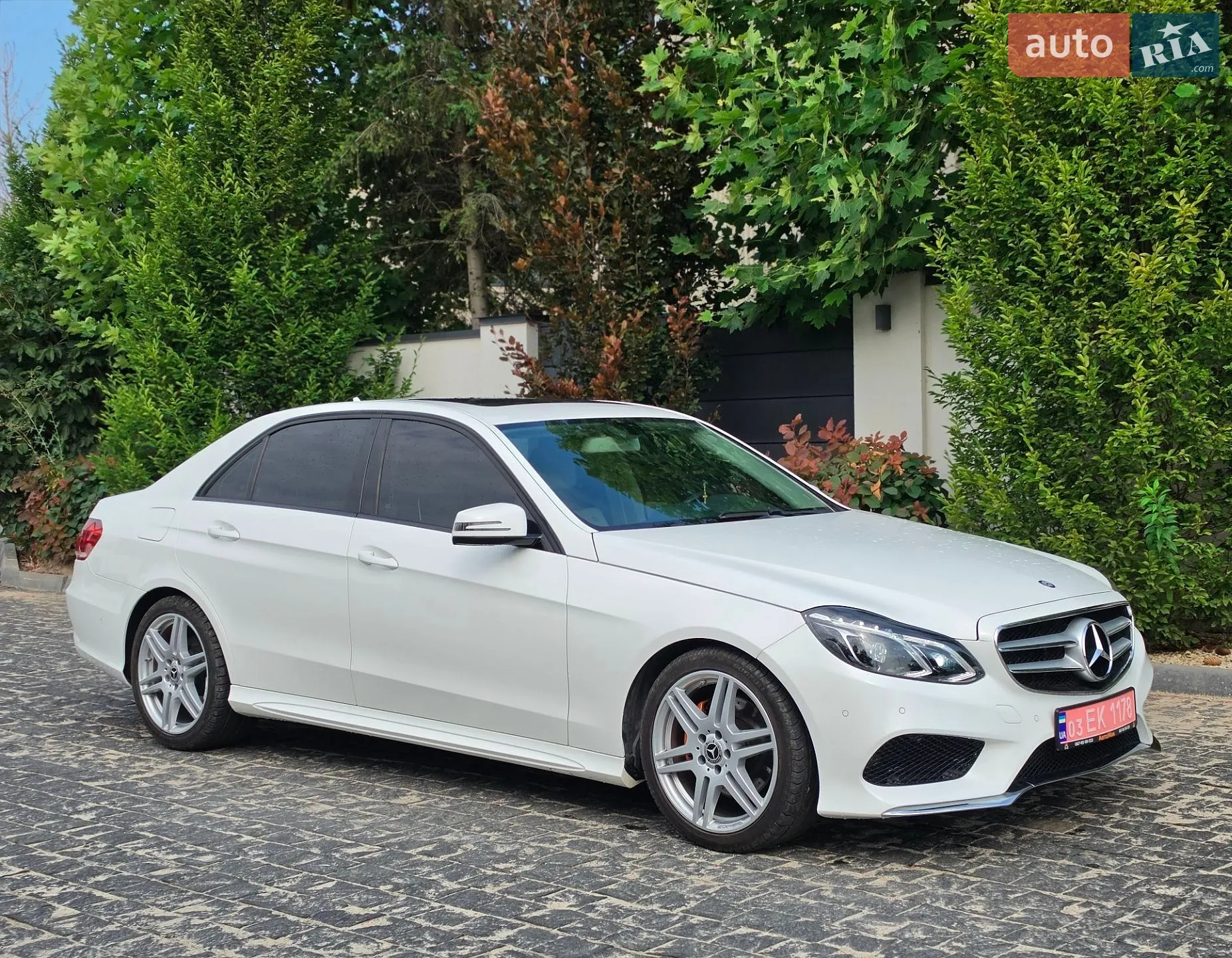 Mercedes-Benz E-Class, 2015