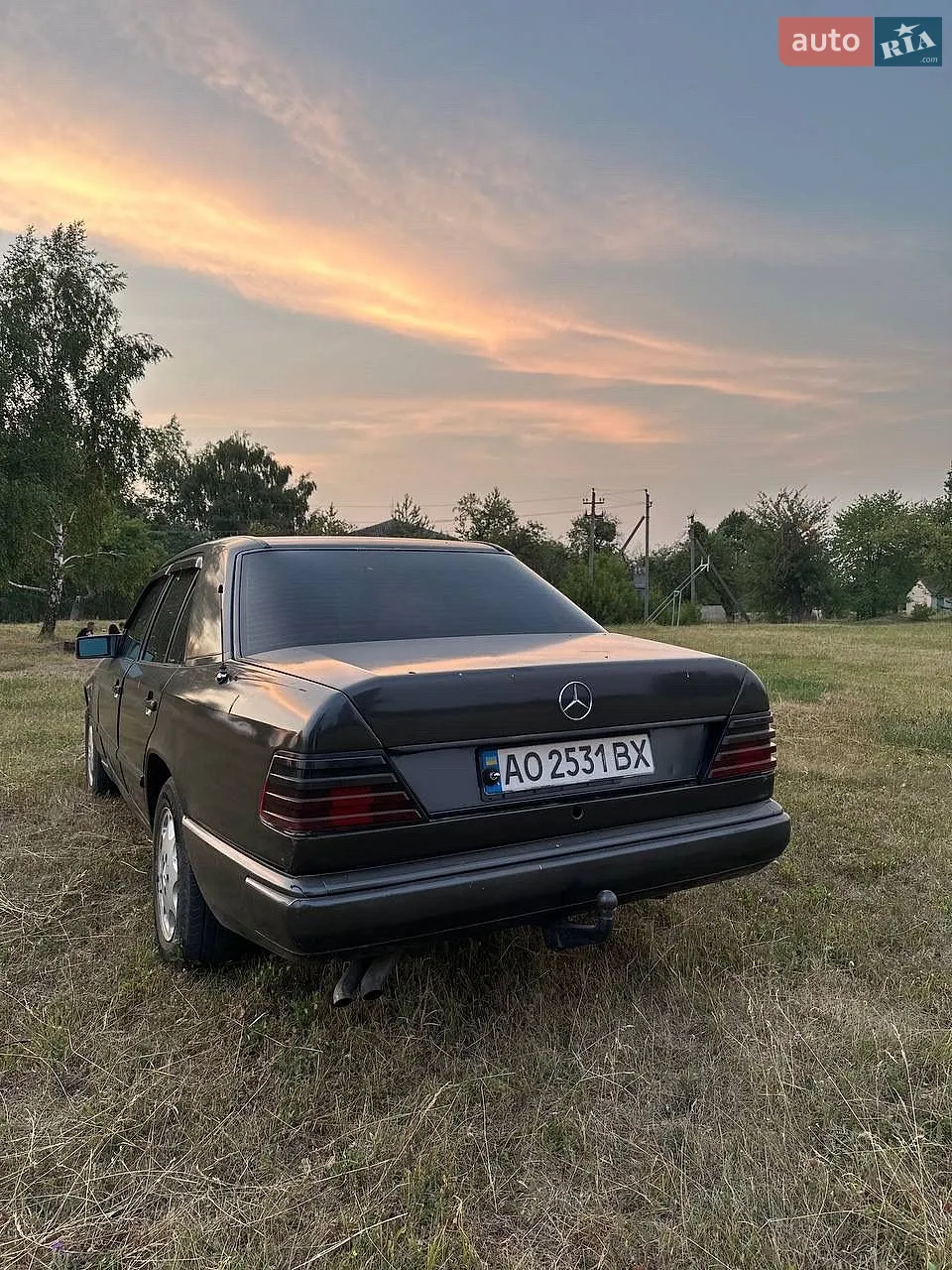 Mercedes-Benz E-Class, 1986