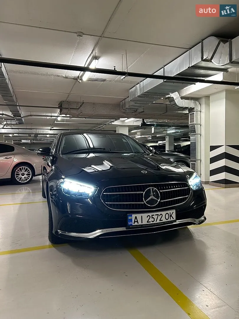 Mercedes-Benz E-Class, 2022