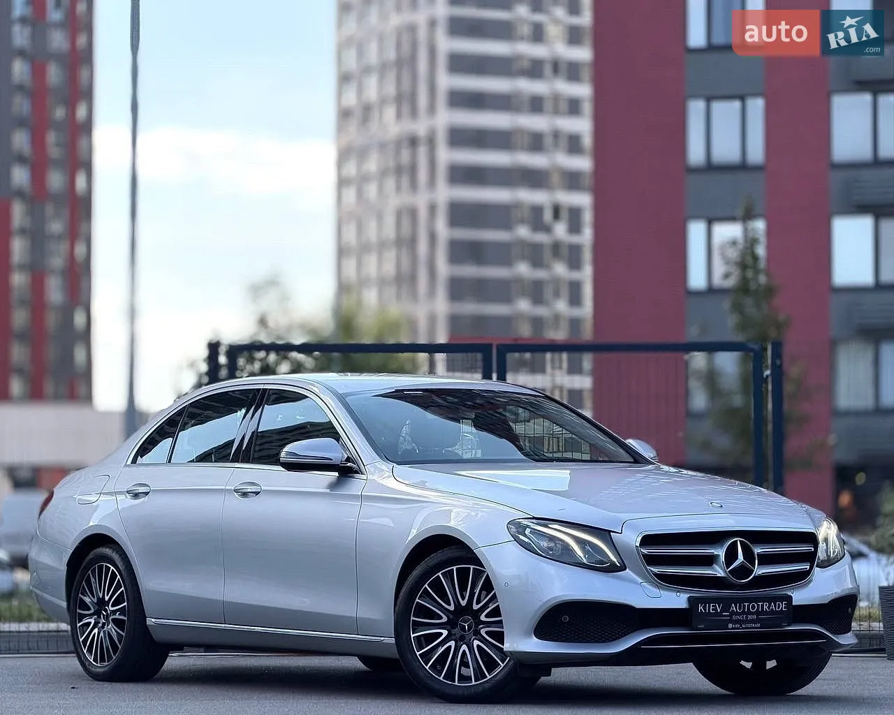 Mercedes-Benz E-Class, 2016