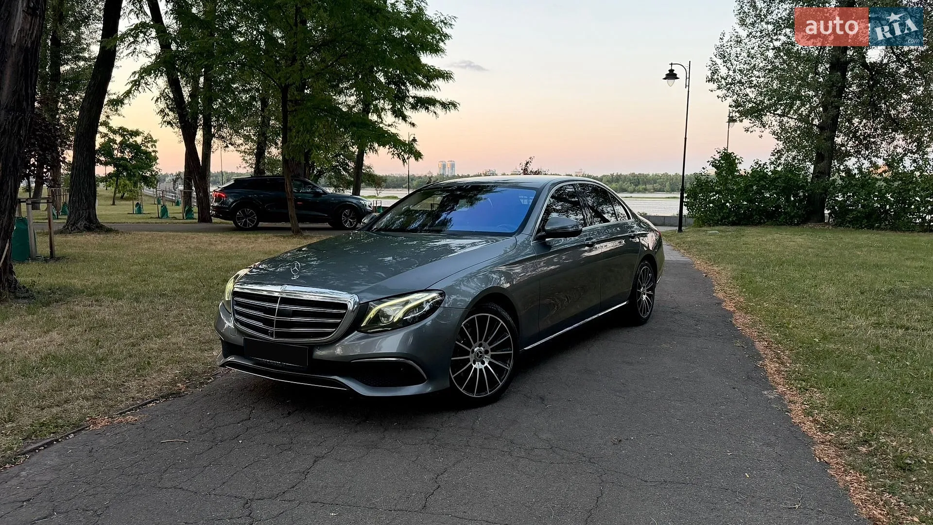 Mercedes-Benz E-Class, 2016