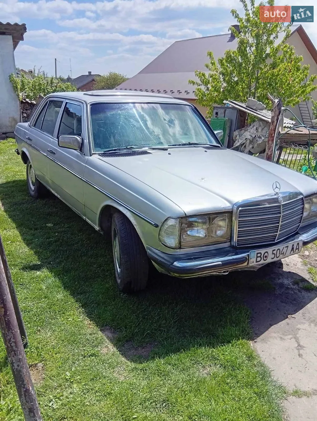 Mercedes-Benz E-Class, 1984