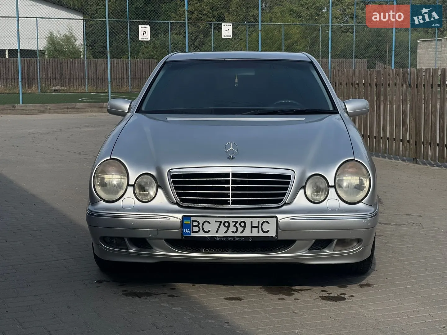Mercedes-Benz E-Class, 2001