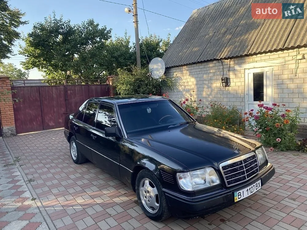 Mercedes-Benz E-Class, 1993