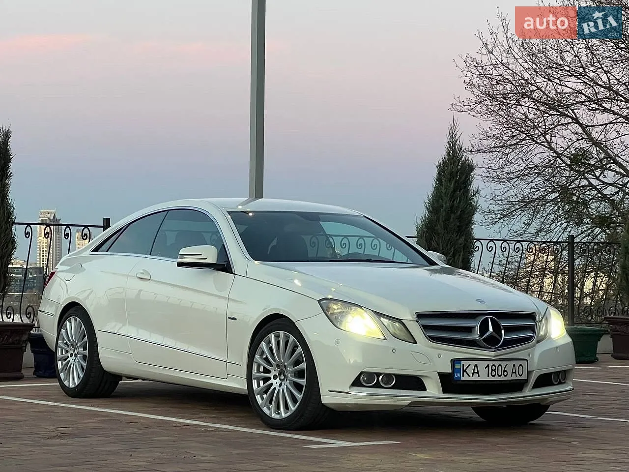 Mercedes-Benz E-Class, 2010