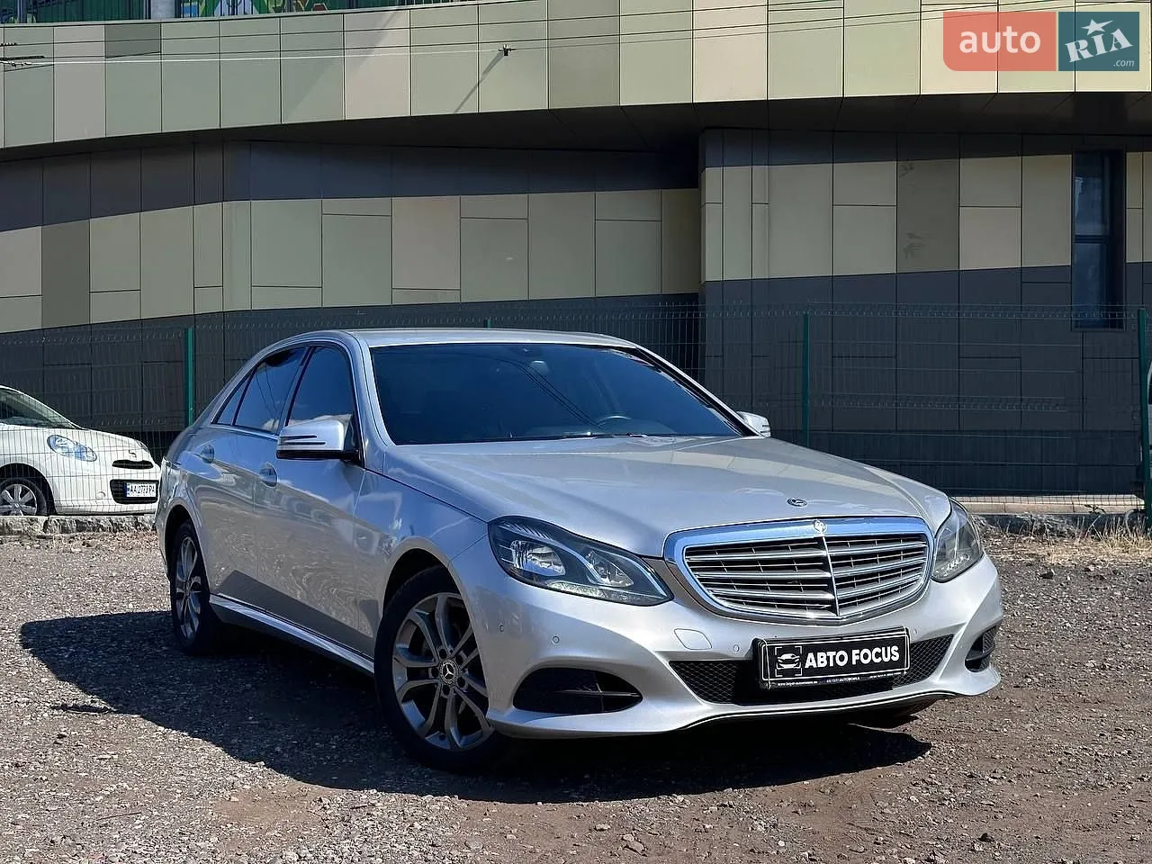 Mercedes-Benz E-Class, 2015