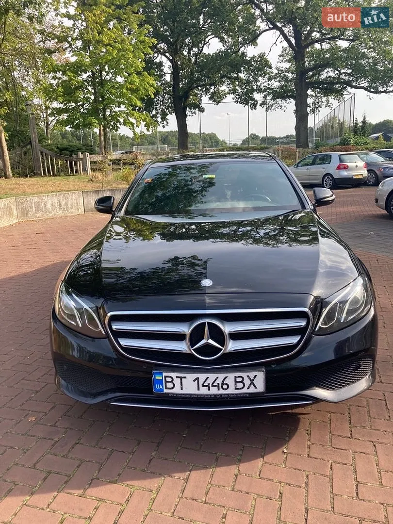 Mercedes-Benz E-Class, 2016