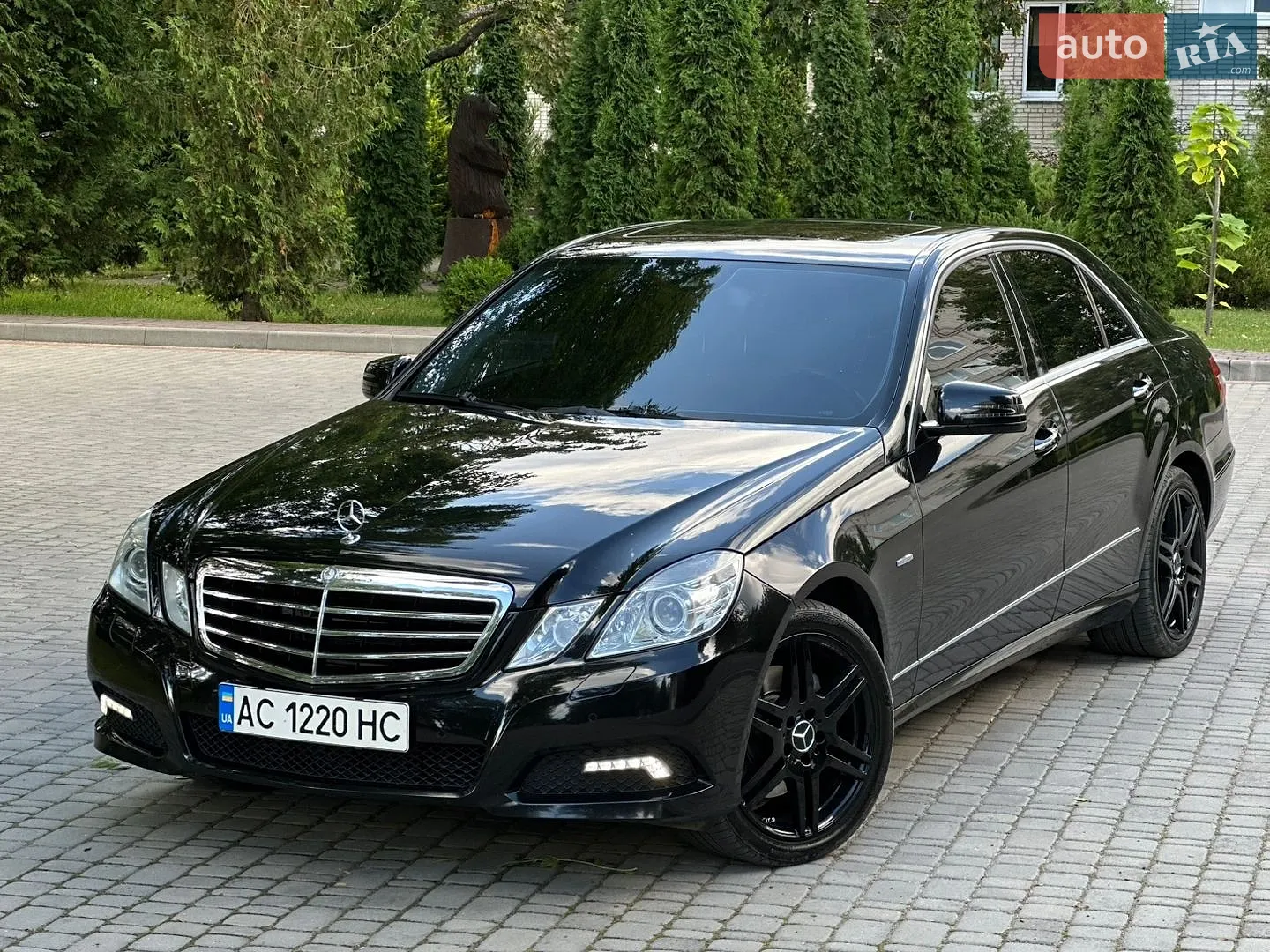 Mercedes-Benz E-Class, 2010