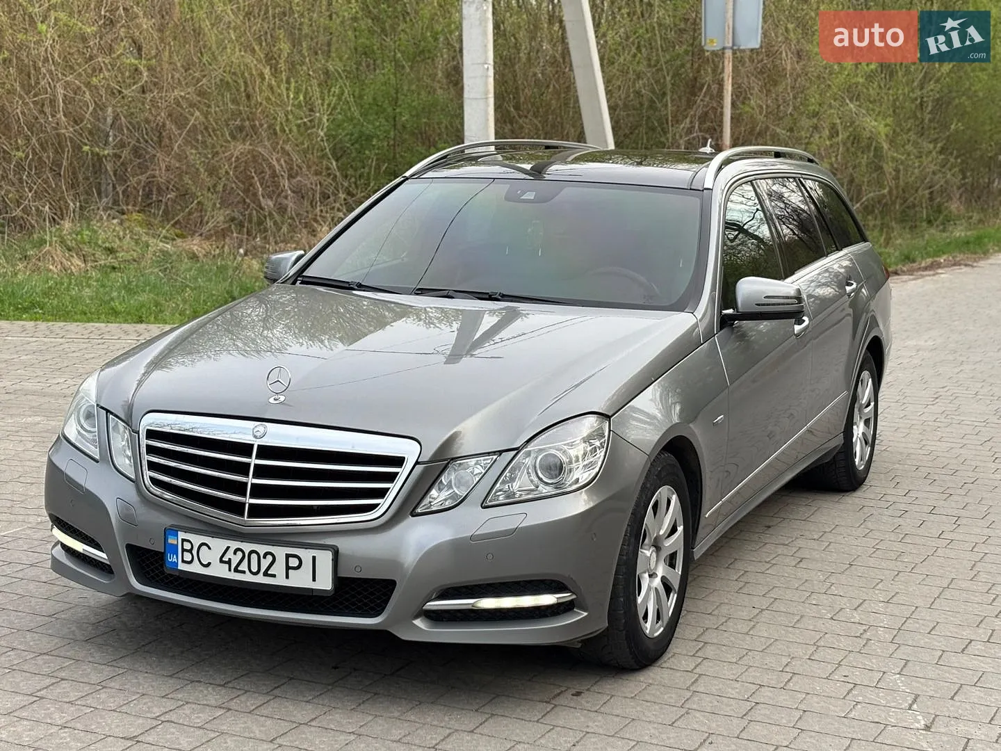 Mercedes-Benz E-Class, 2011