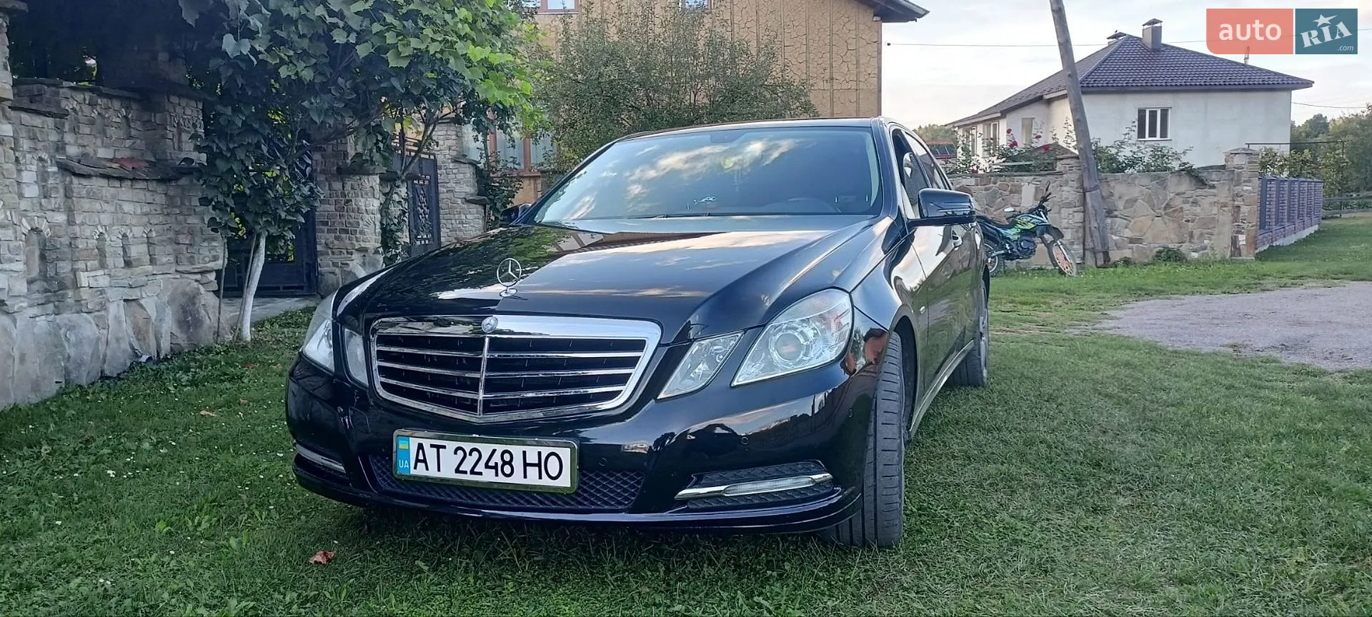 Mercedes-Benz E-Class, 2011