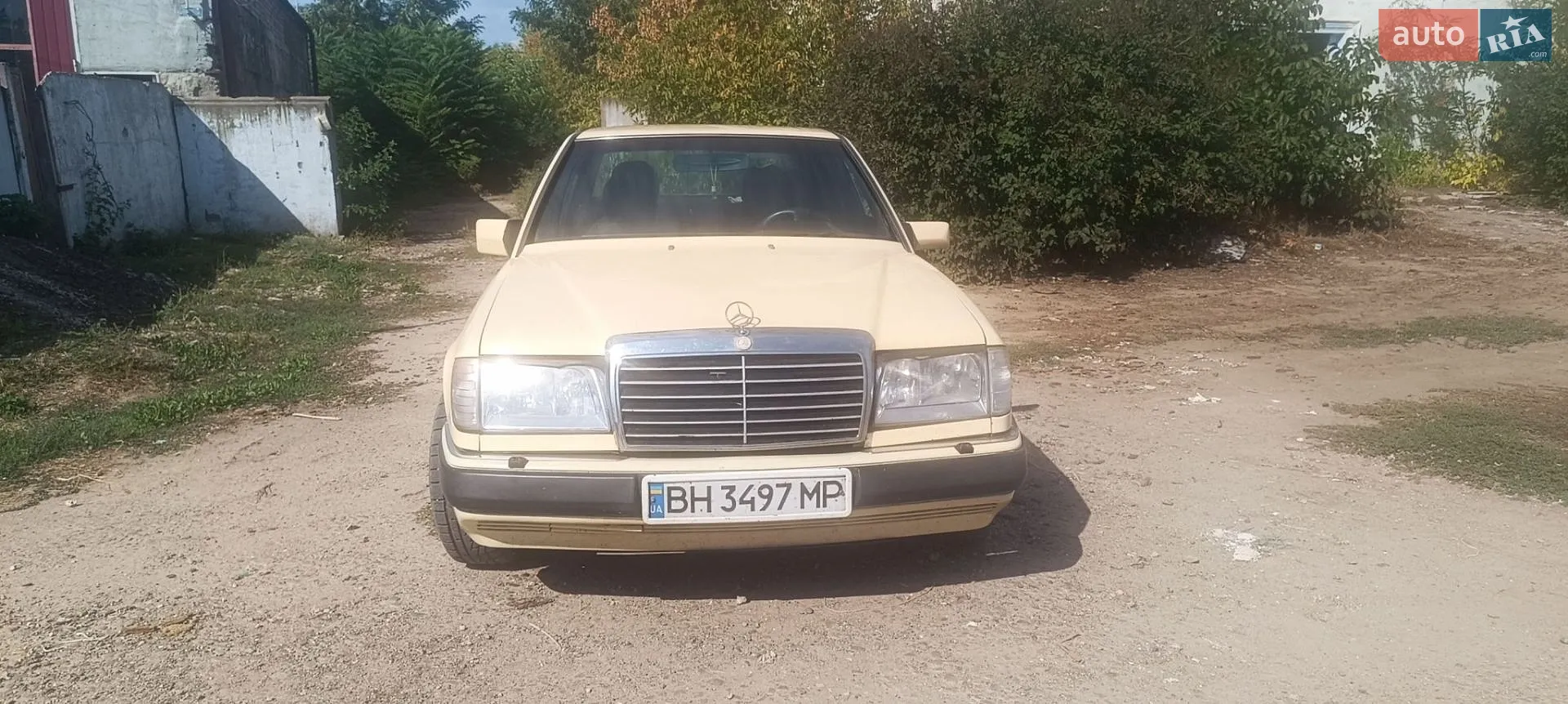 Mercedes-Benz E-Class, 1990
