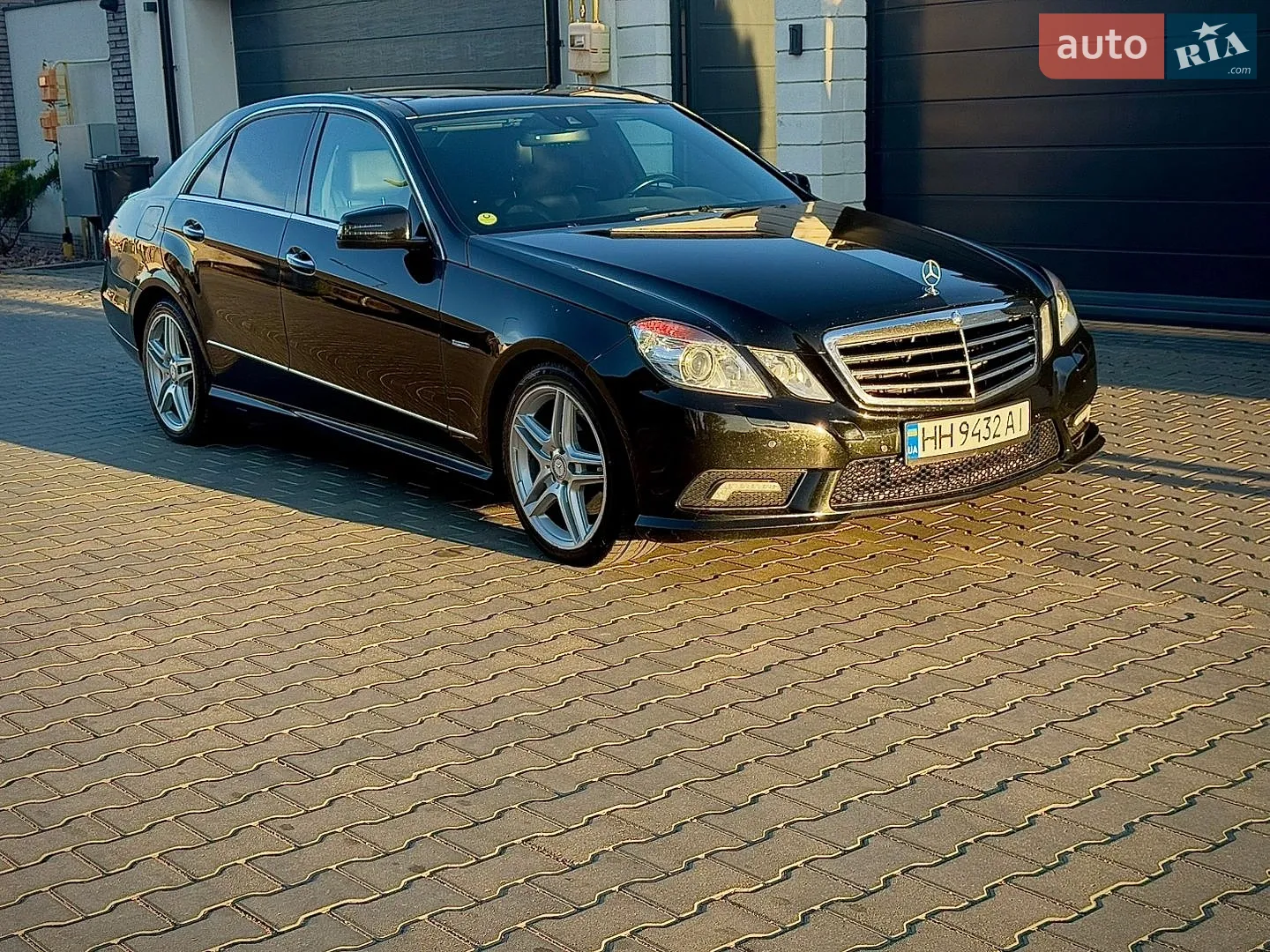 Mercedes-Benz E-Class, 2011