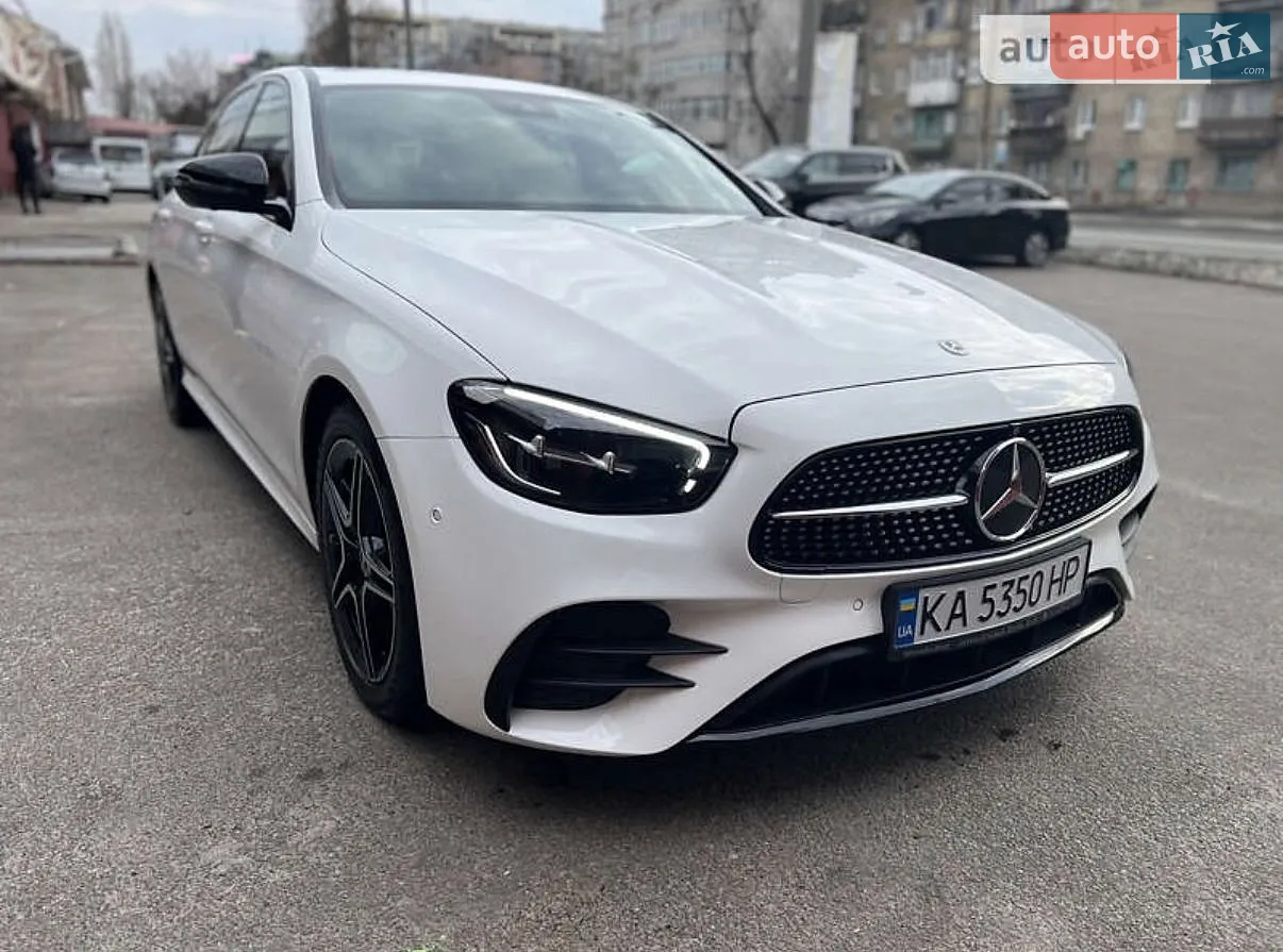 Mercedes-Benz E-Class, 2022