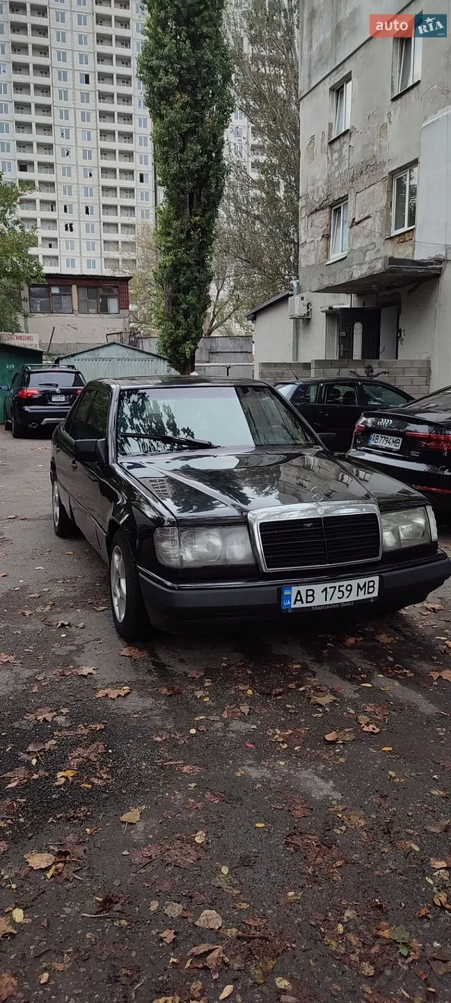 Mercedes-Benz E-Class, 1987