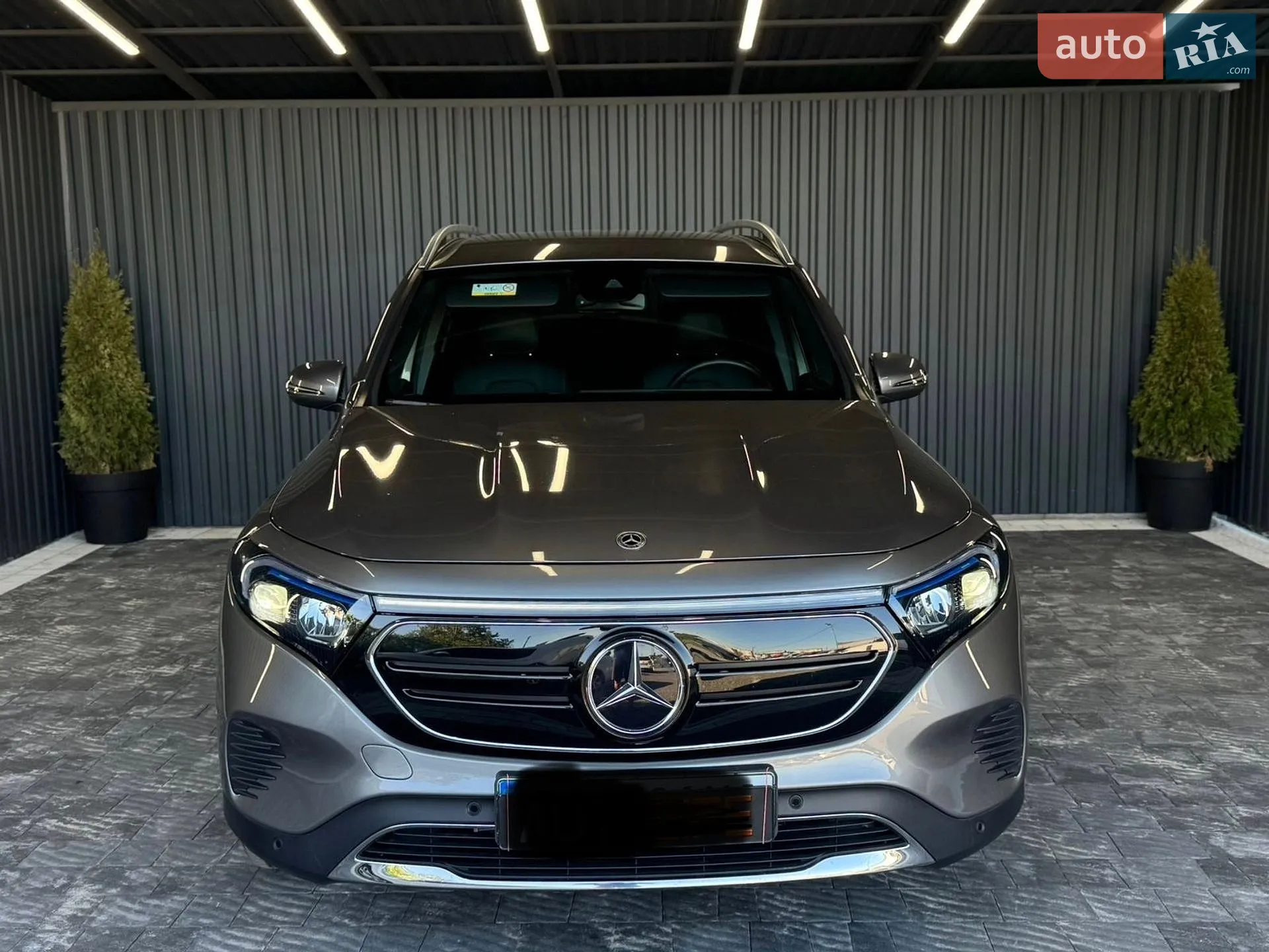 Mercedes-Benz EQB, 2023