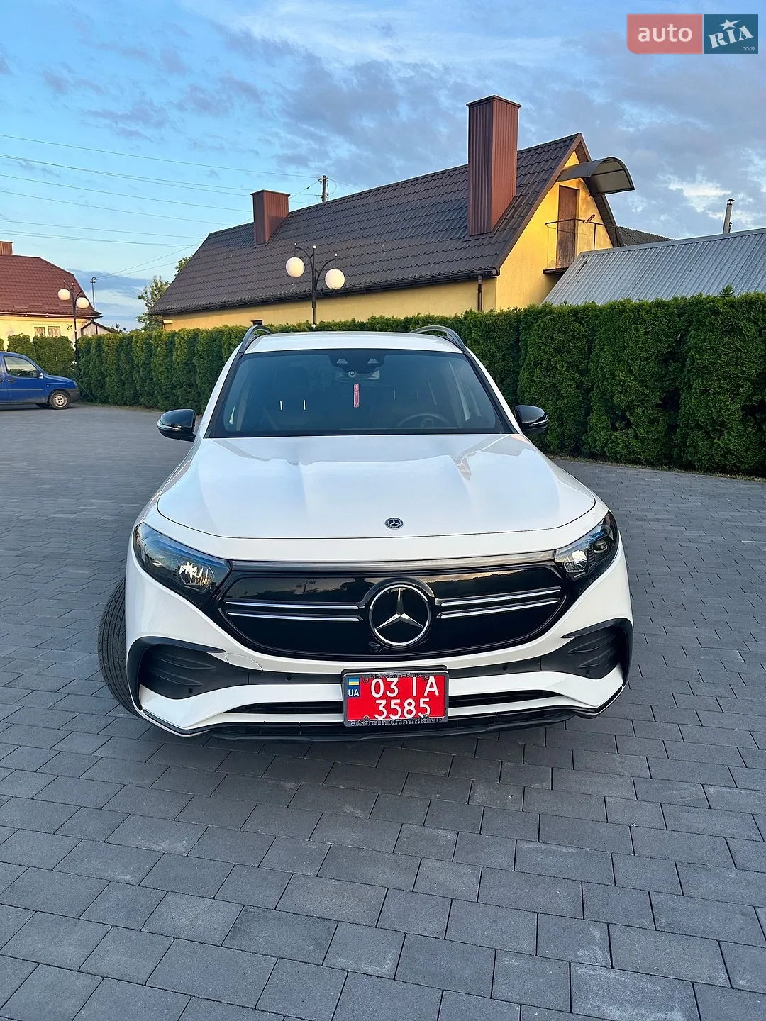Mercedes-Benz EQB, 2023
