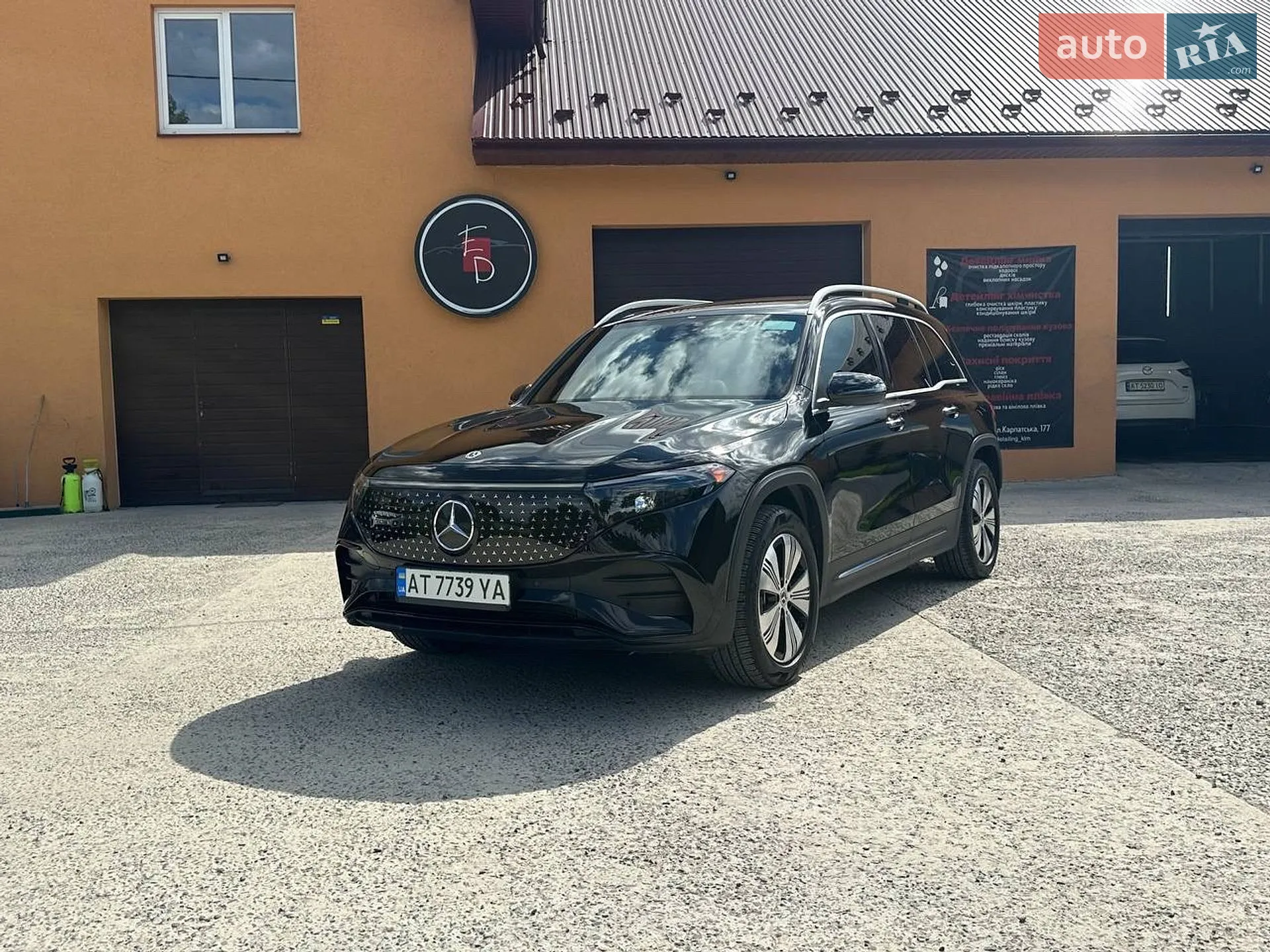 Mercedes-Benz EQB, 2024