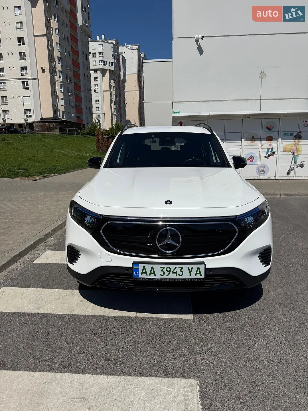 Mercedes-Benz EQB, 2022