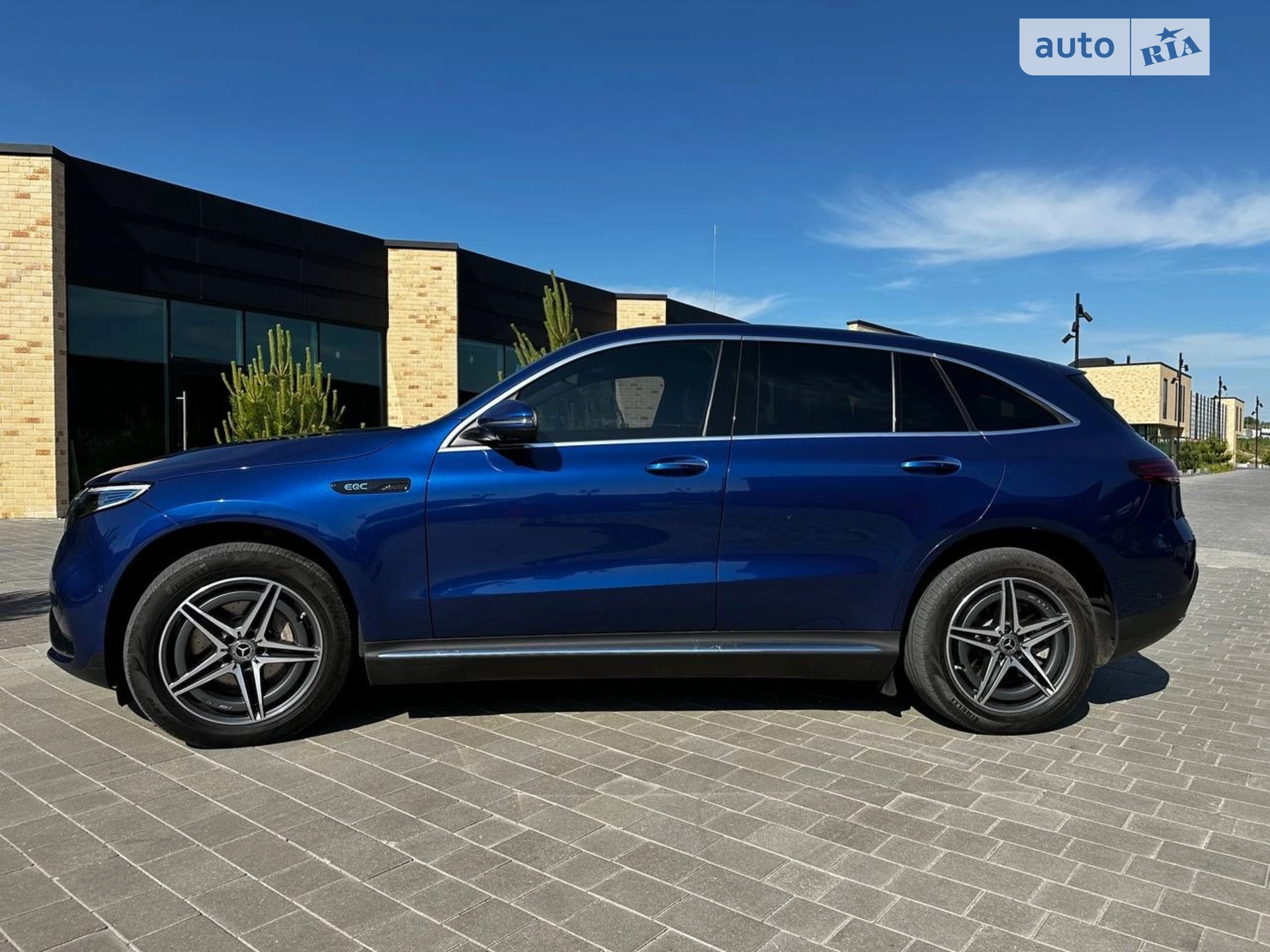 Mercedes-Benz EQC, 2020