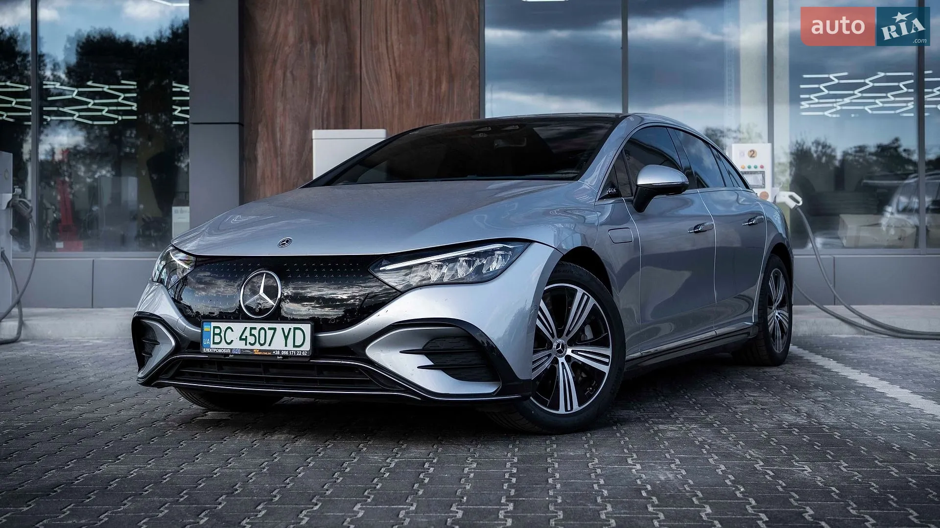 Mercedes-Benz EQE, 2023