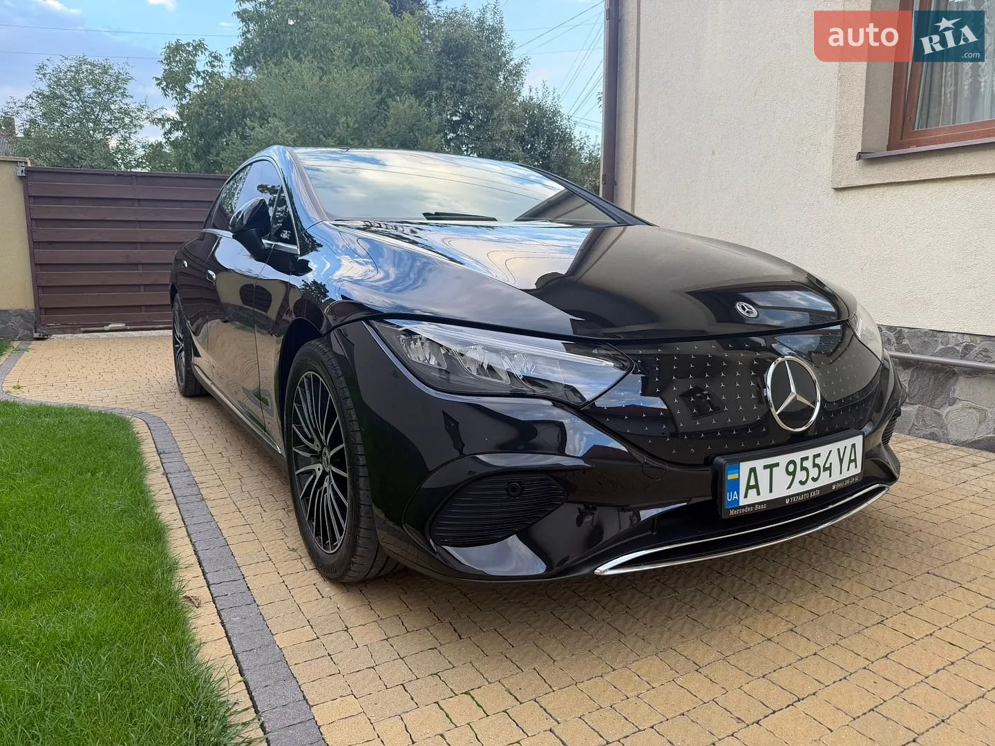 Mercedes-Benz EQE, 2023