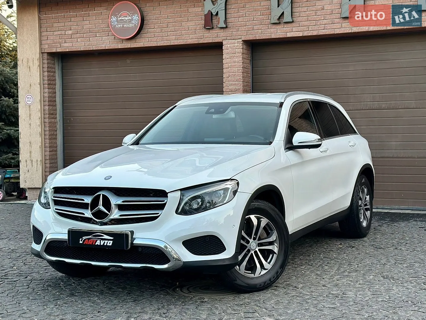 Mercedes-Benz GLC-Class 2016 — 1