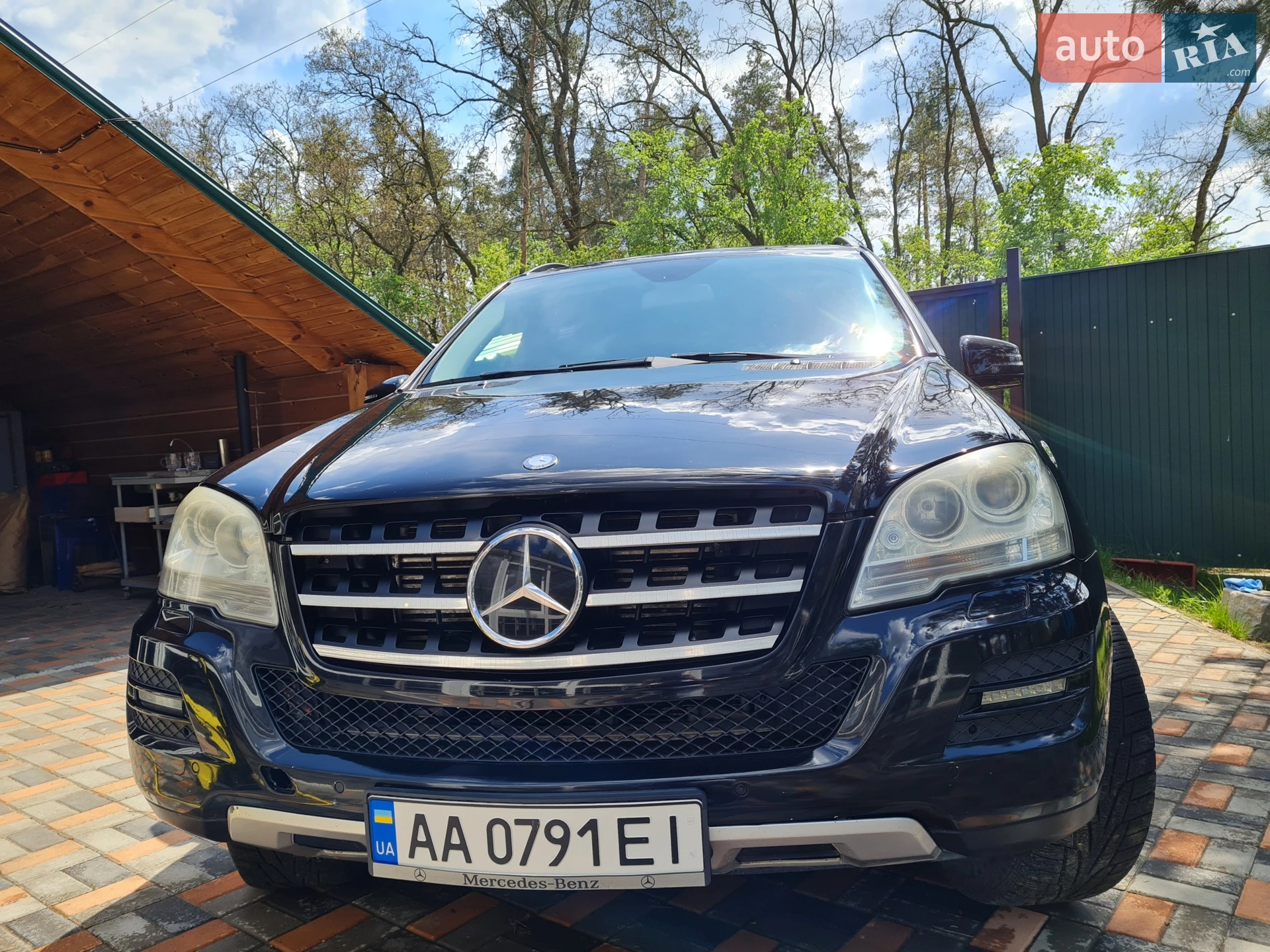Mercedes-Benz M-Class, 2011