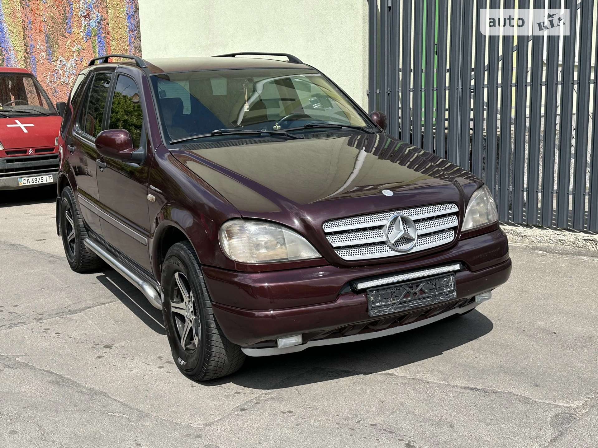 Mercedes-Benz M-Class, 1998